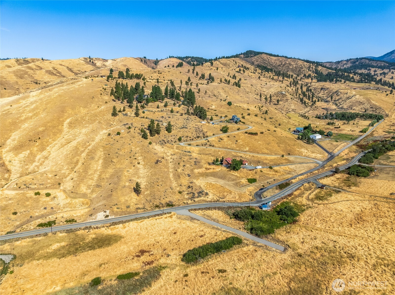 2 Nahahum Canyon Road Property Photo 5