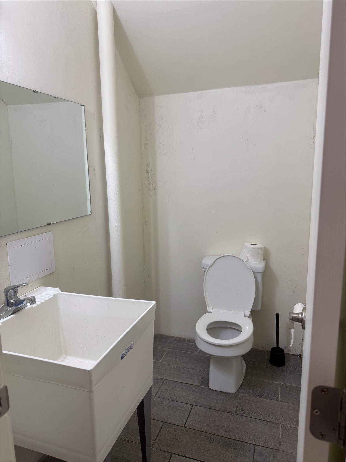 4212 Aurora Avenue Property Photo 12