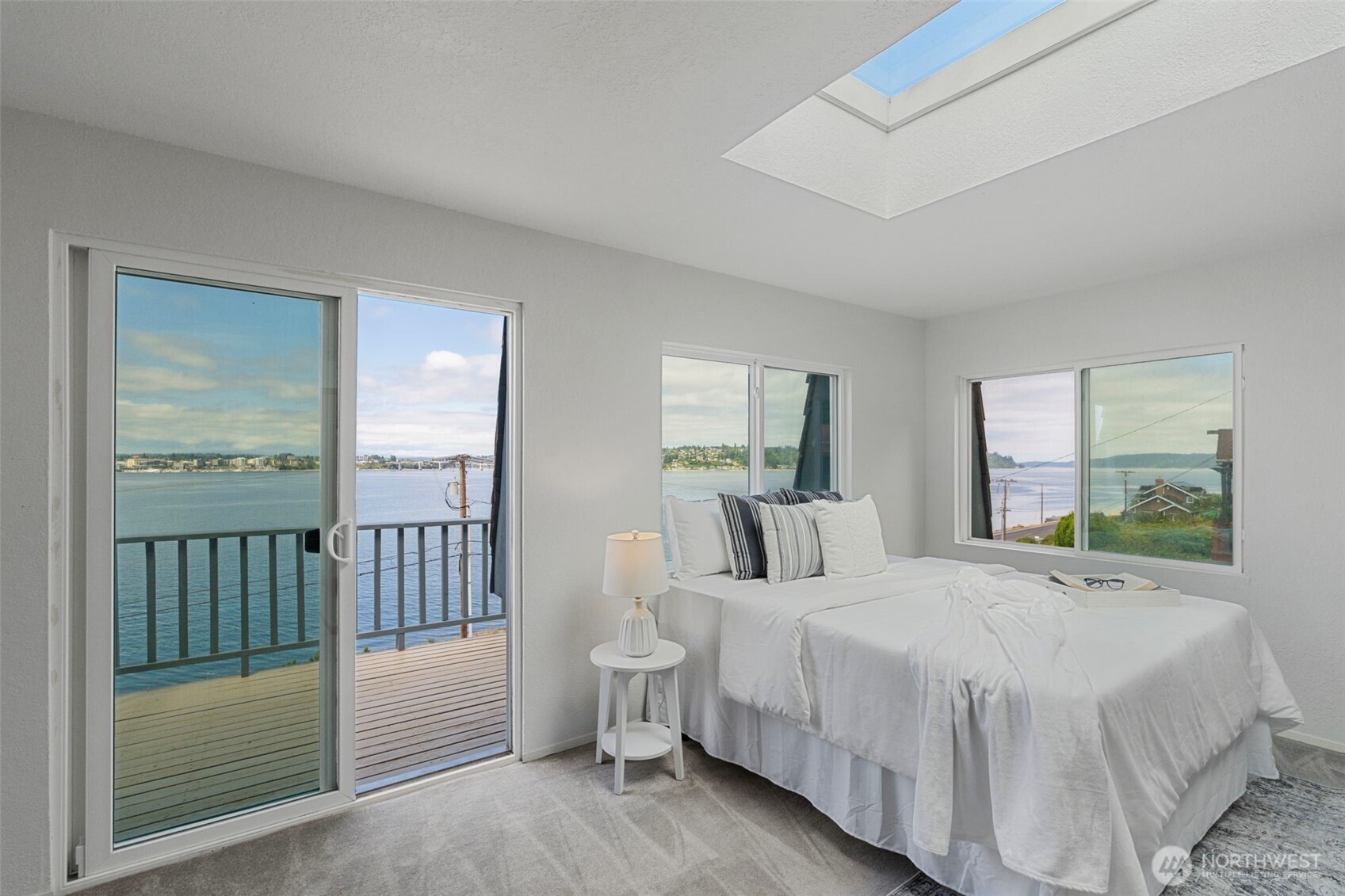 2485 Beach Drive Property Photo 24