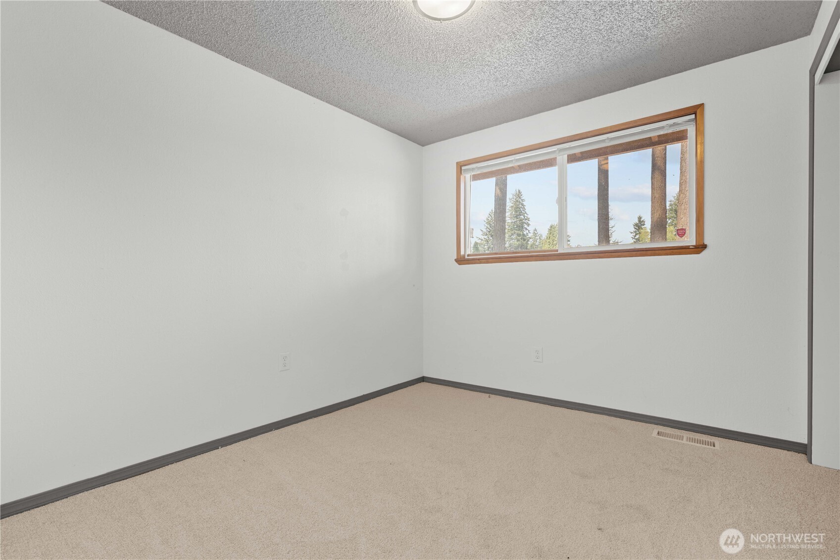 1211 196th Street Property Photo 12