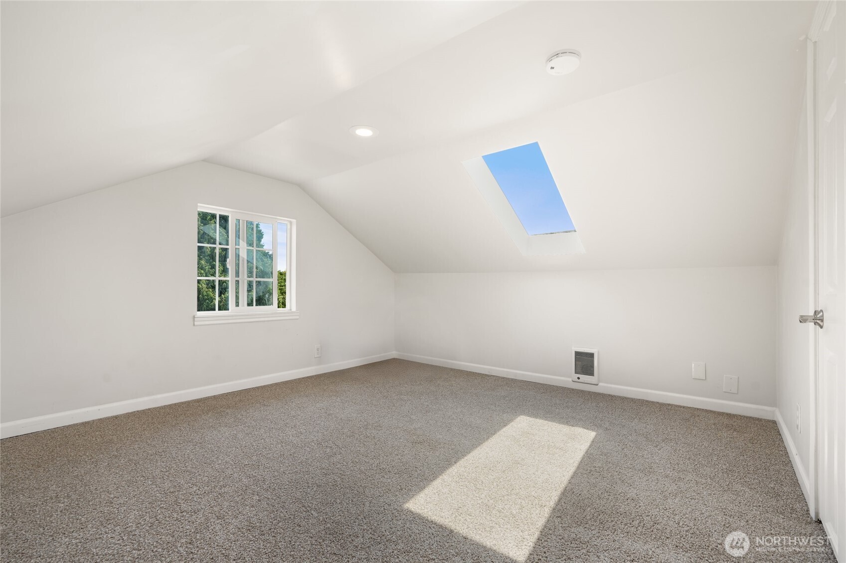 2410 Highland Avenue Property Photo 26