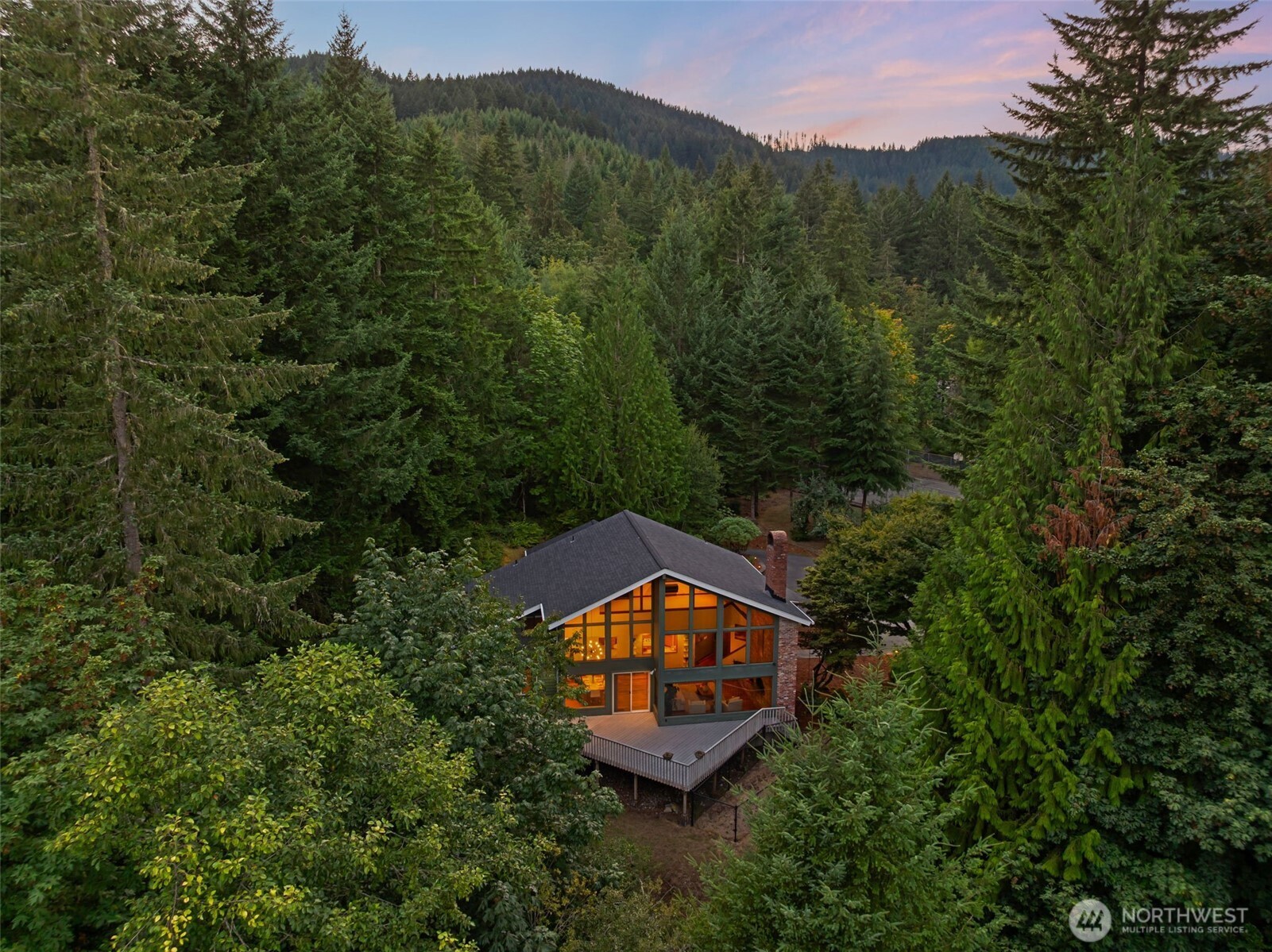 7038 Foothill Loop Property Photo 4