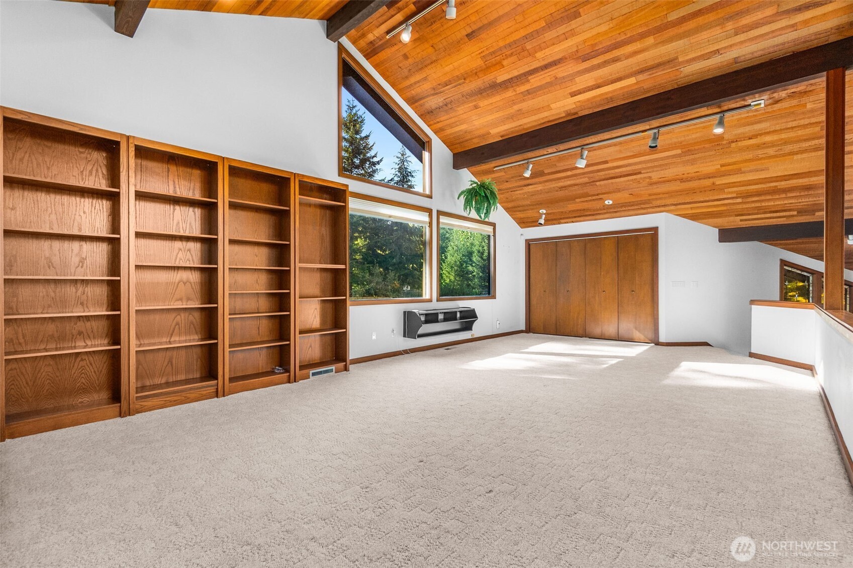 7038 Foothill Loop Property Photo 37