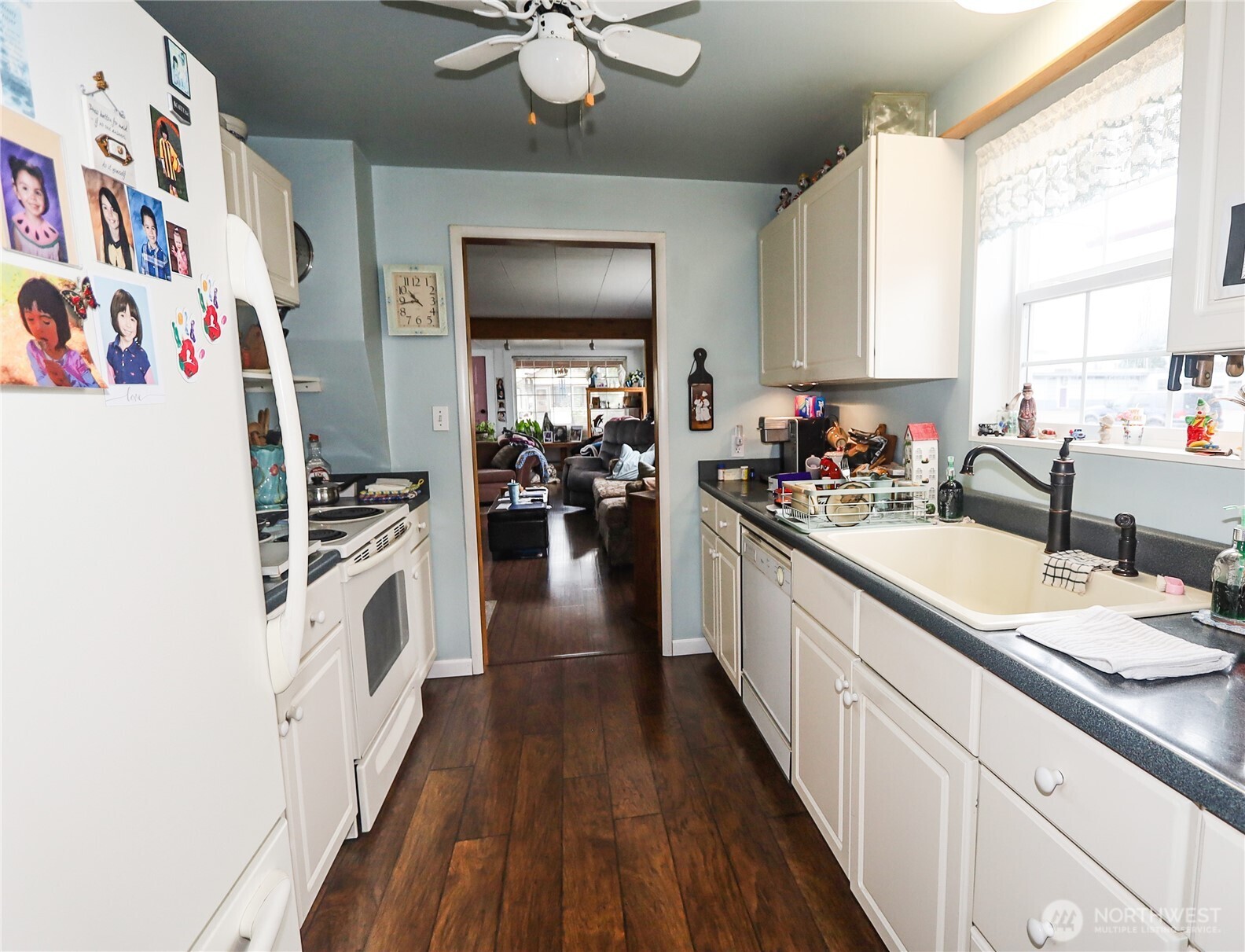 1401 Bay Avenue Property Photo 5
