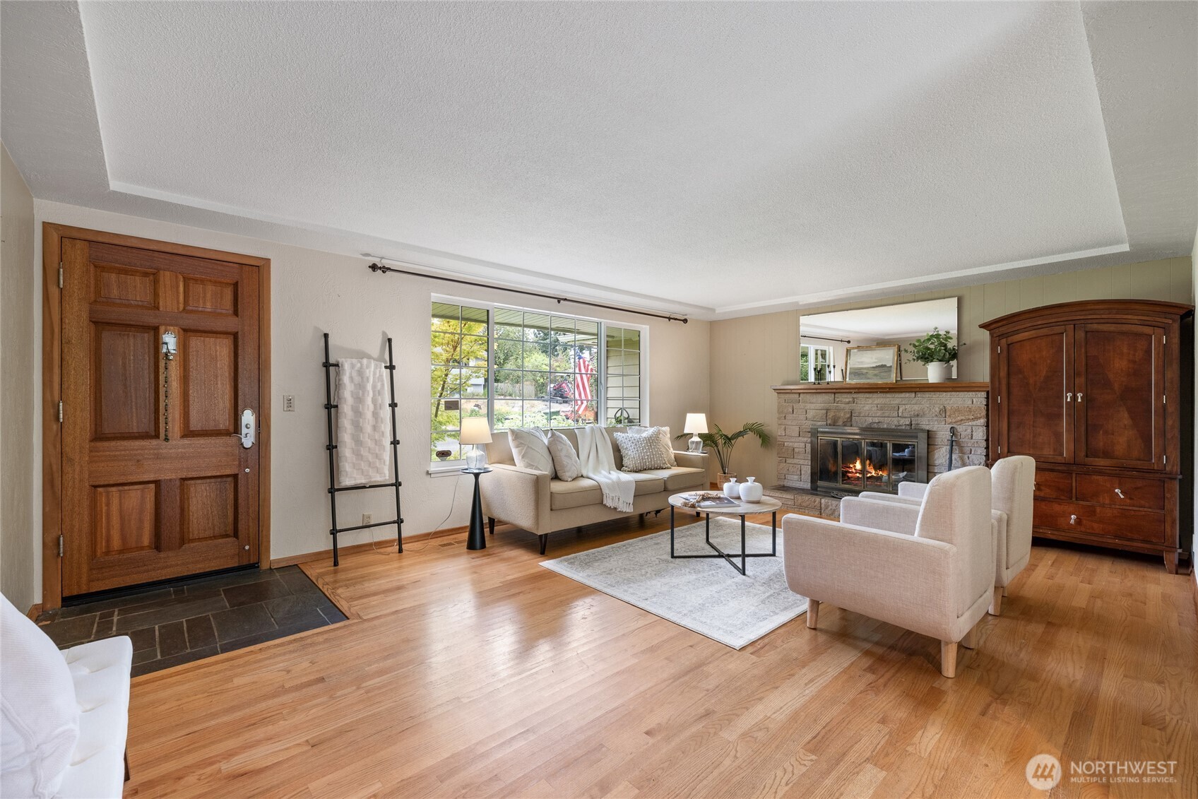 7215 25th Street Property Photo 4