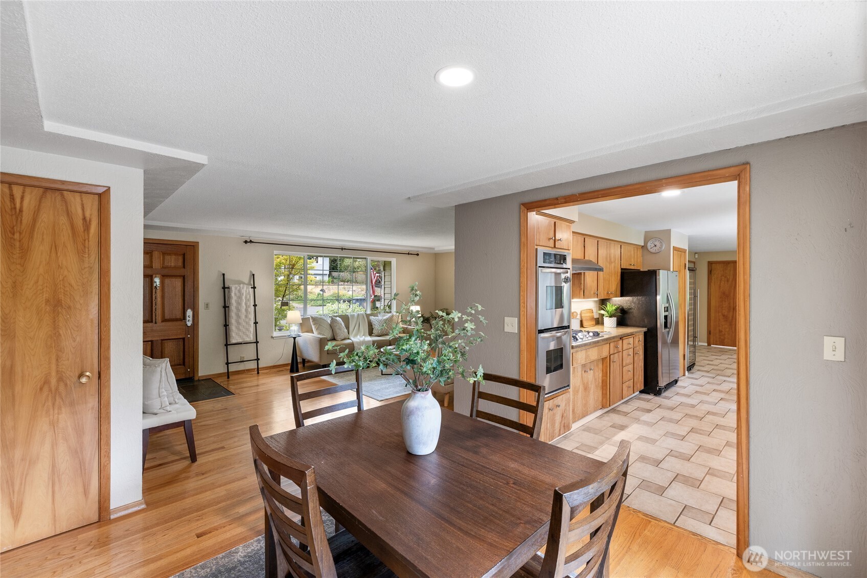 7215 25th Street Property Photo 8