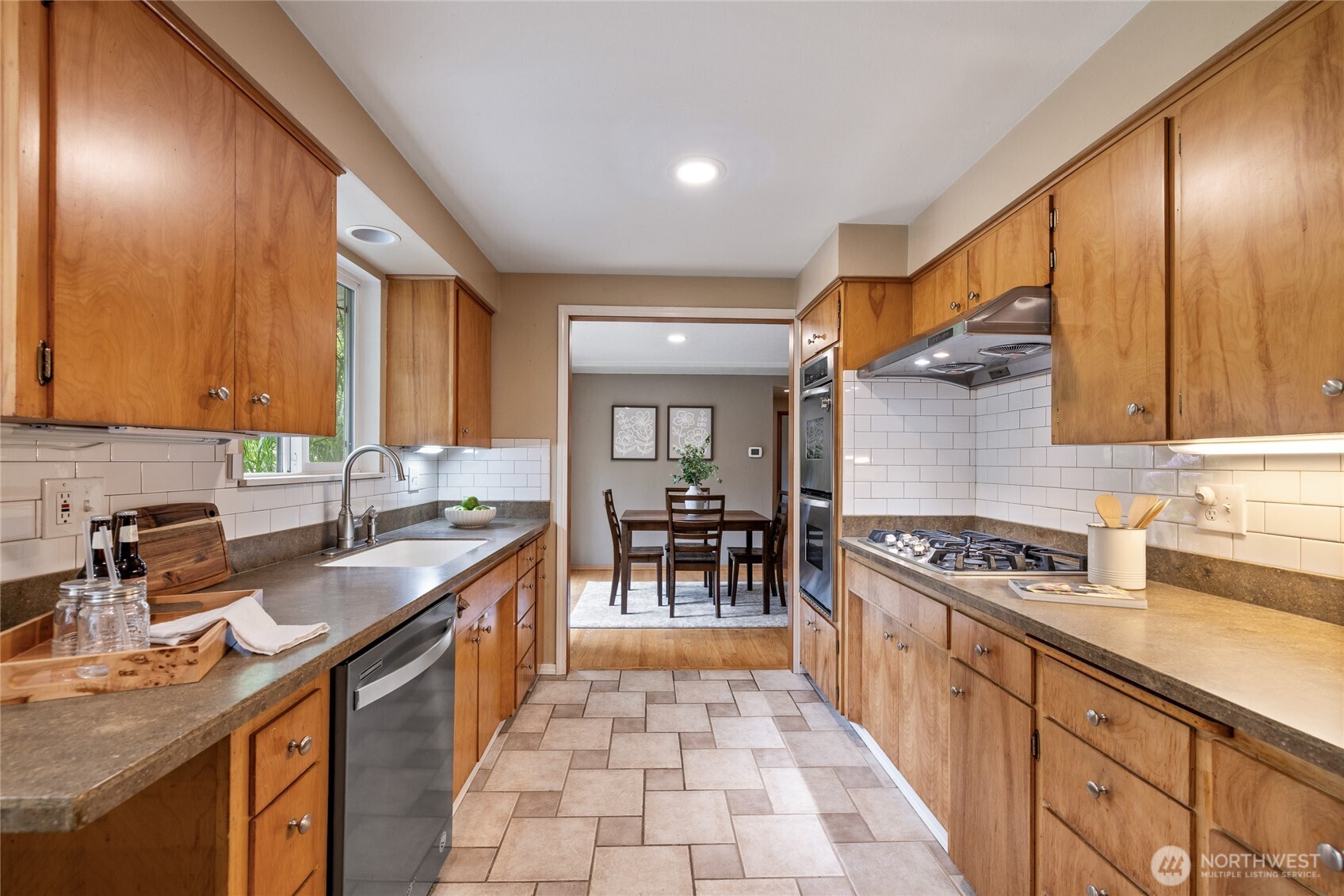 7215 25th Street Property Photo 10