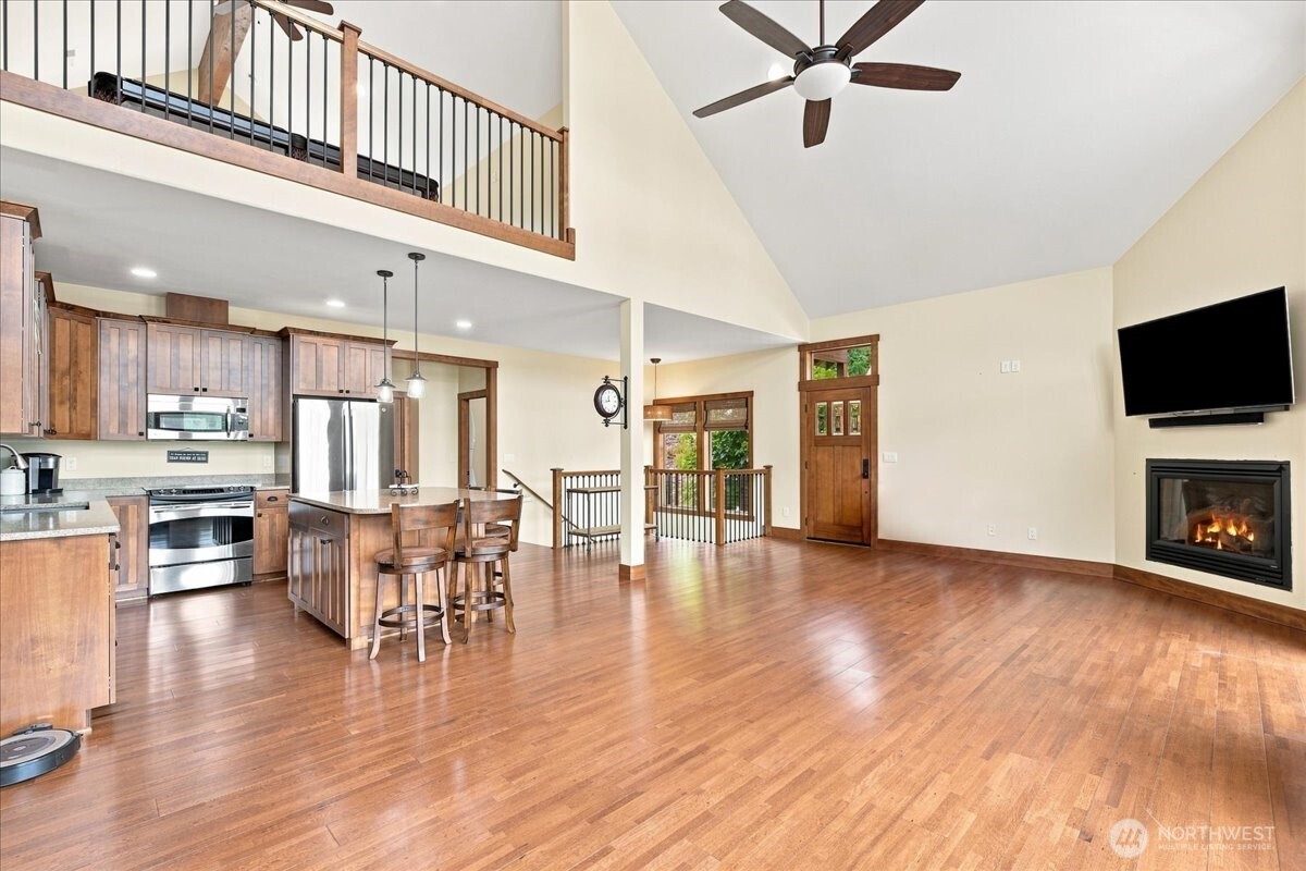 105 09 Lakeside Drive Property Photo 9