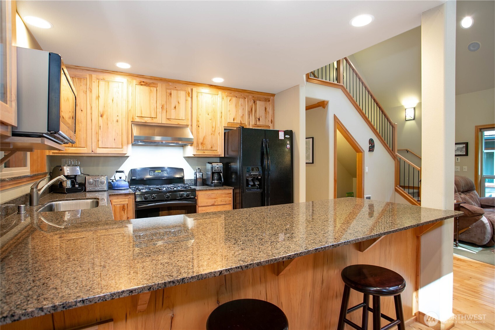7073 Rainier Way Property Photo 12