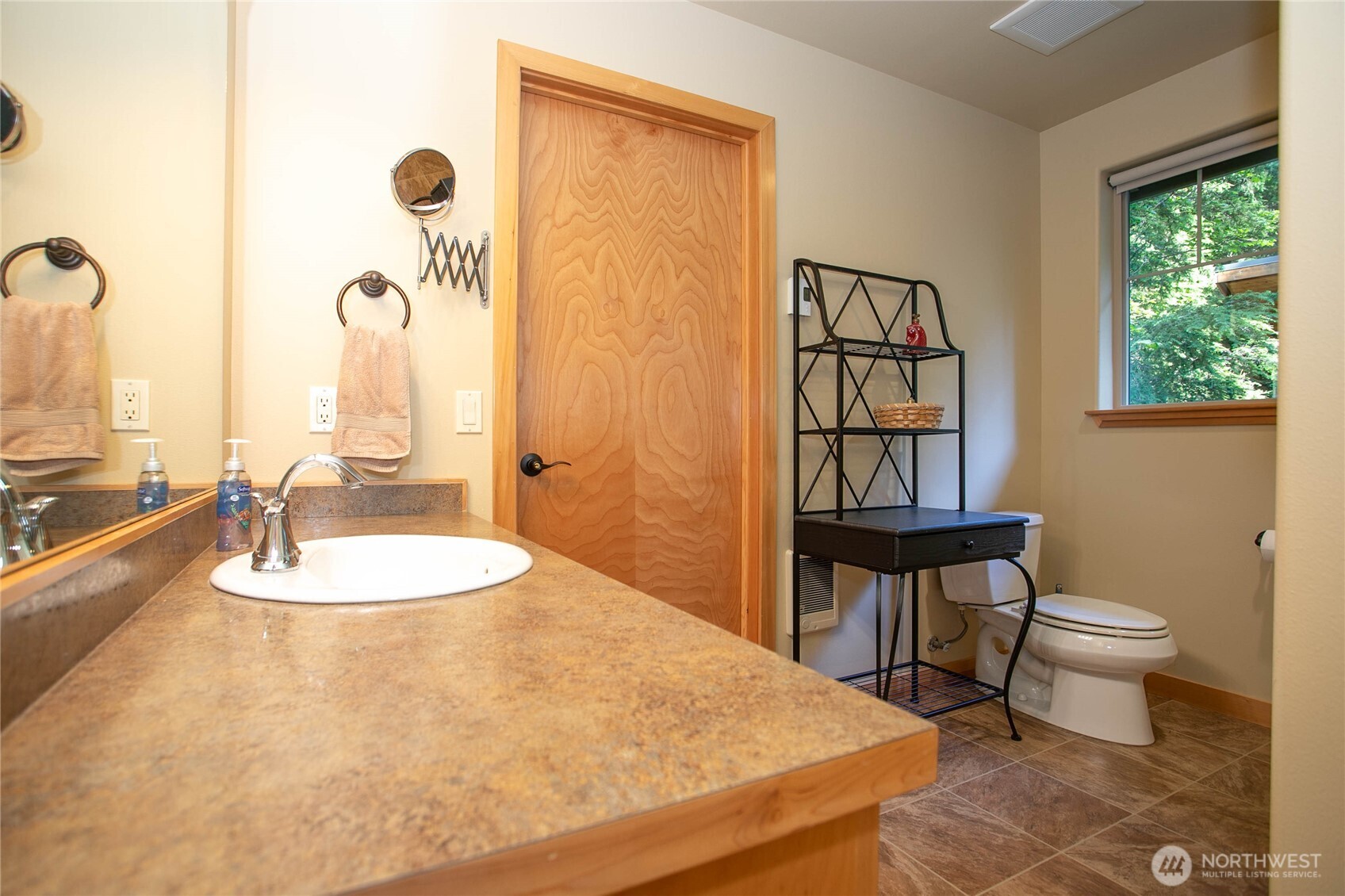 7073 Rainier Way Property Photo 19
