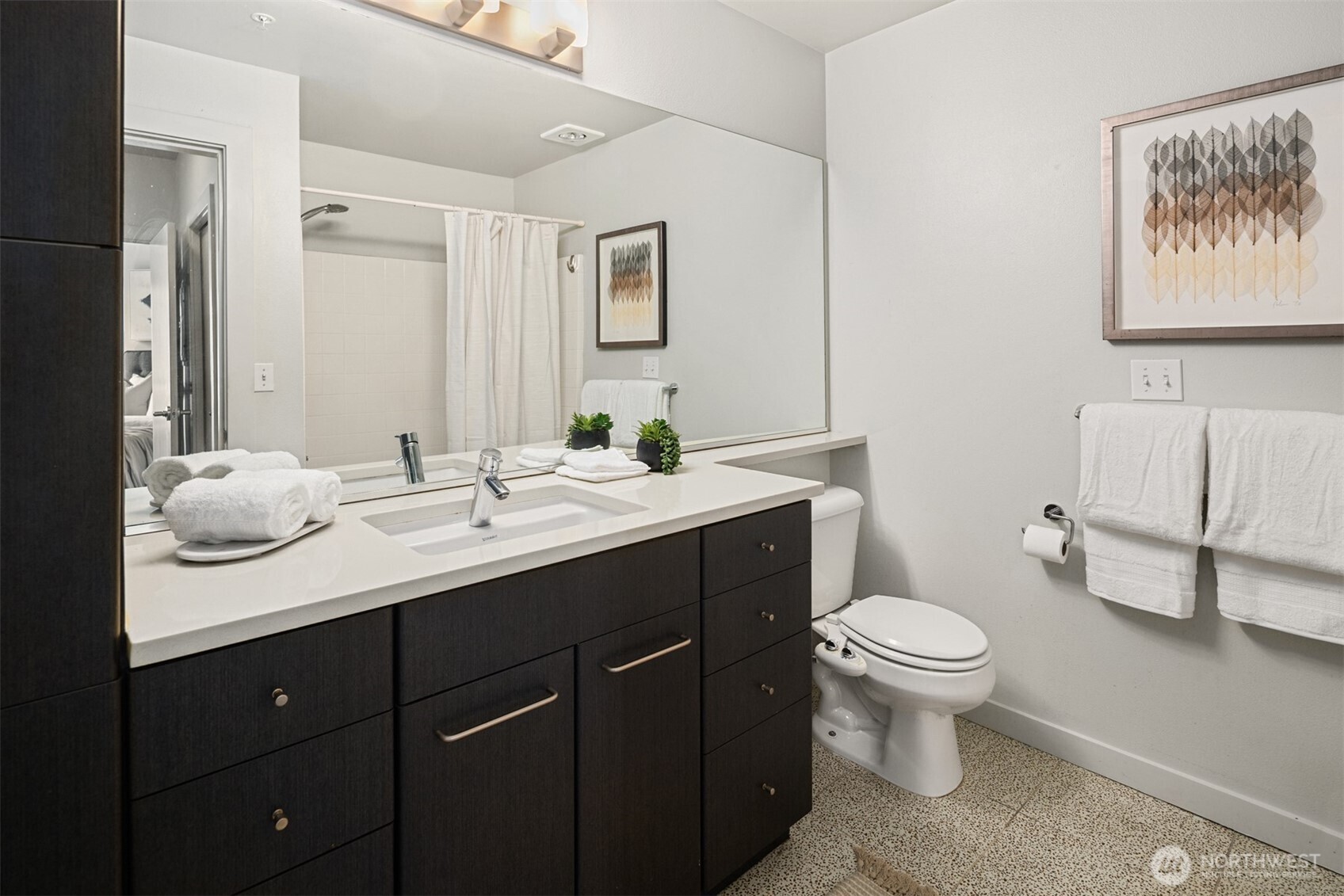 1410 E Pine Street W122 Property Photo 16