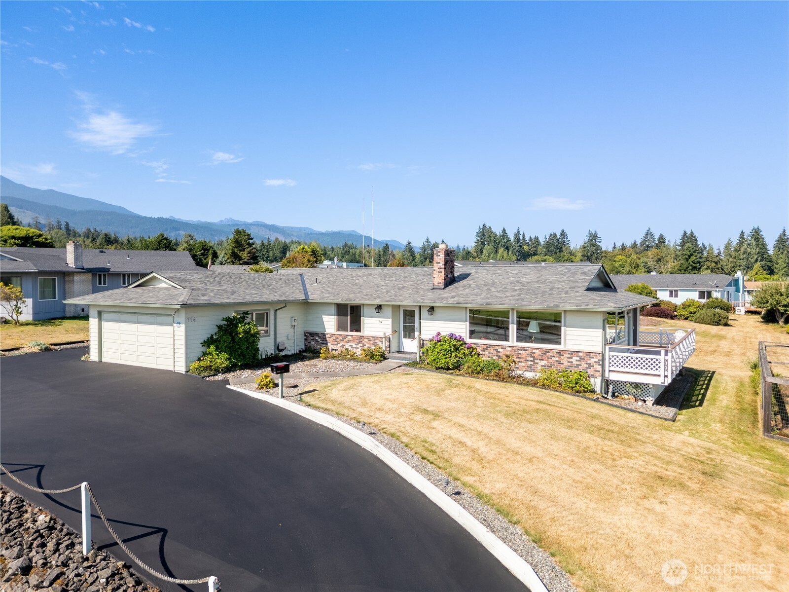 714 S Golf Course Road Property Photo 2