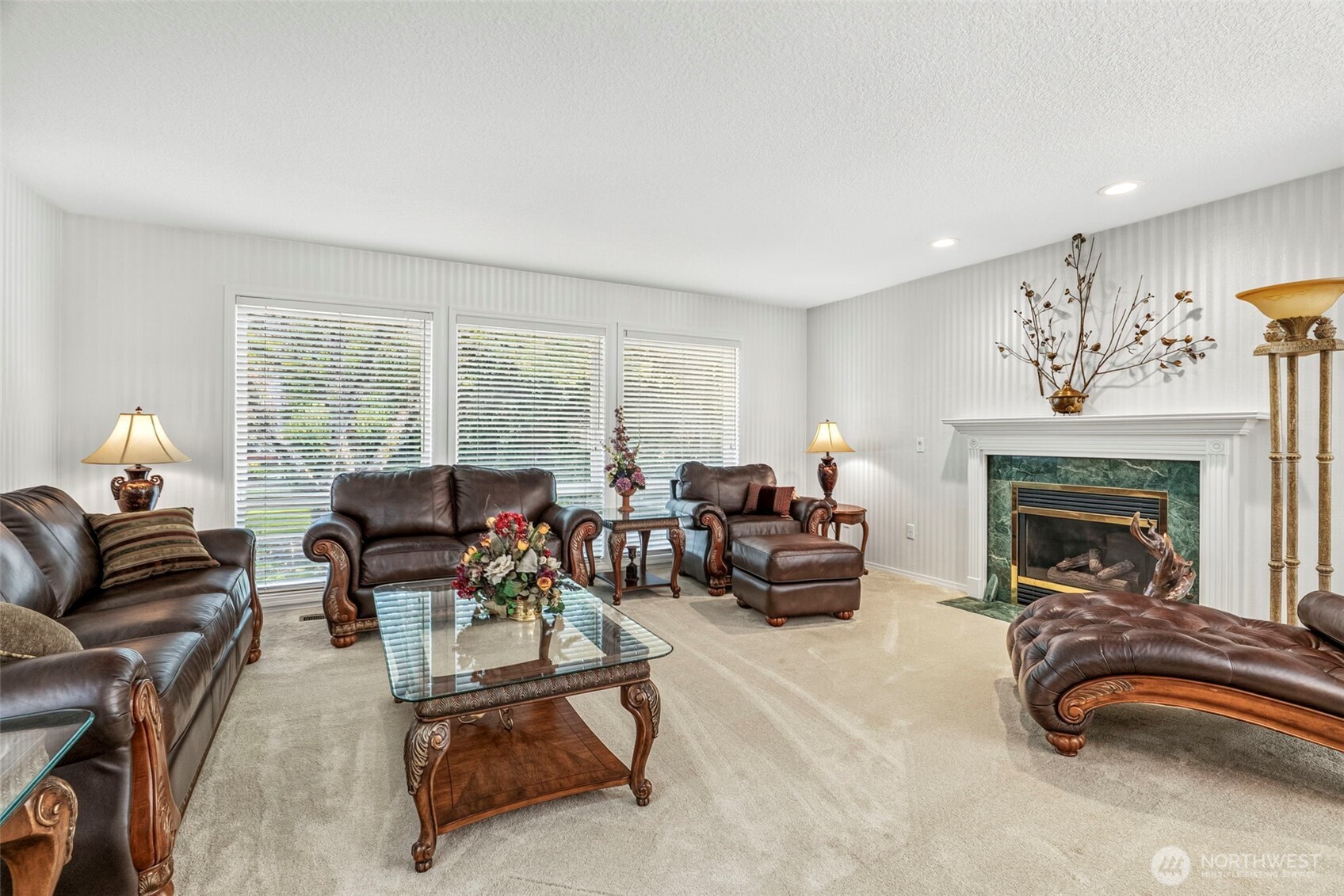 1709 Nw 86th Way Property Photo 6