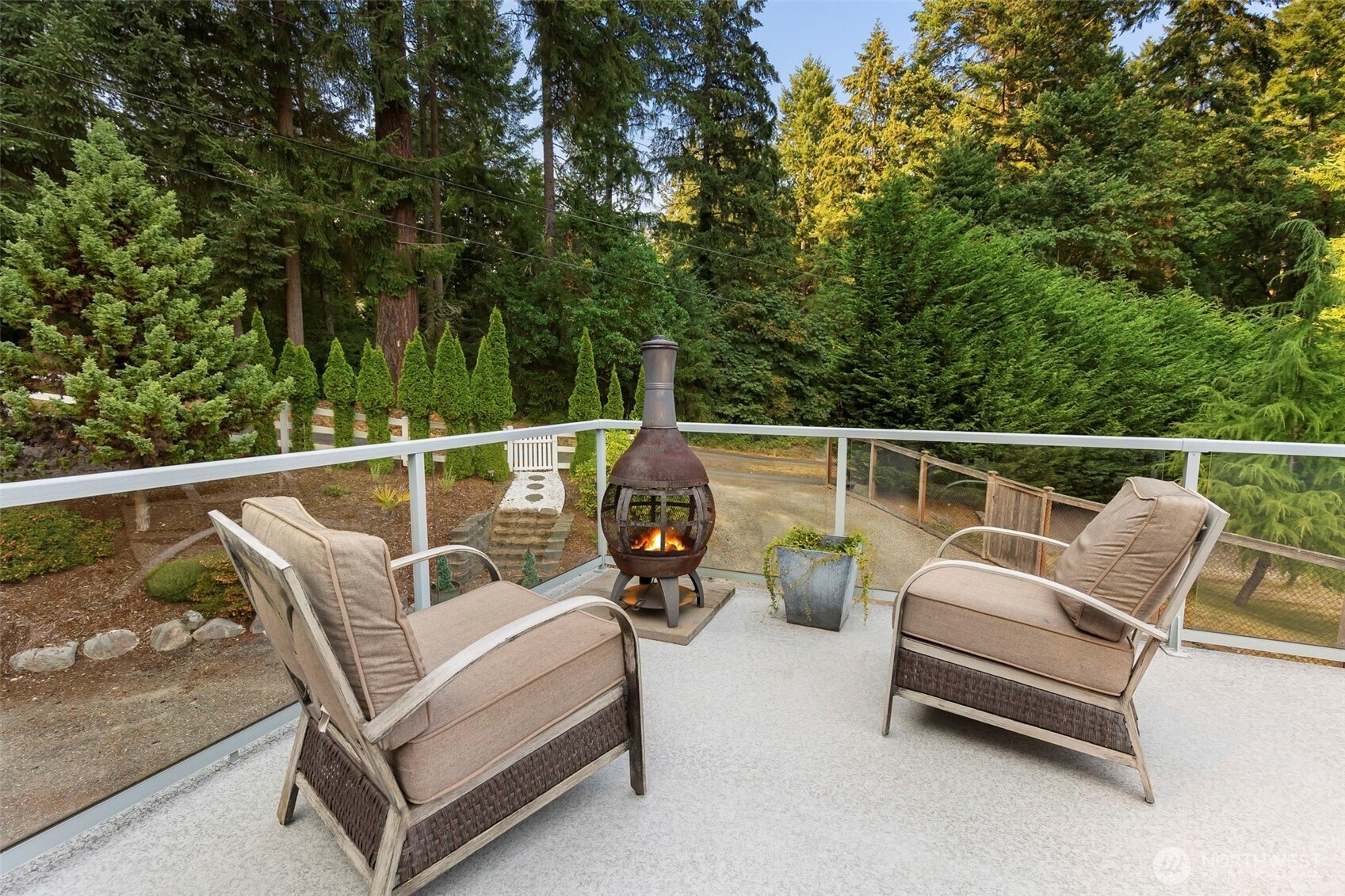 888 Leschi Way Property Photo 16