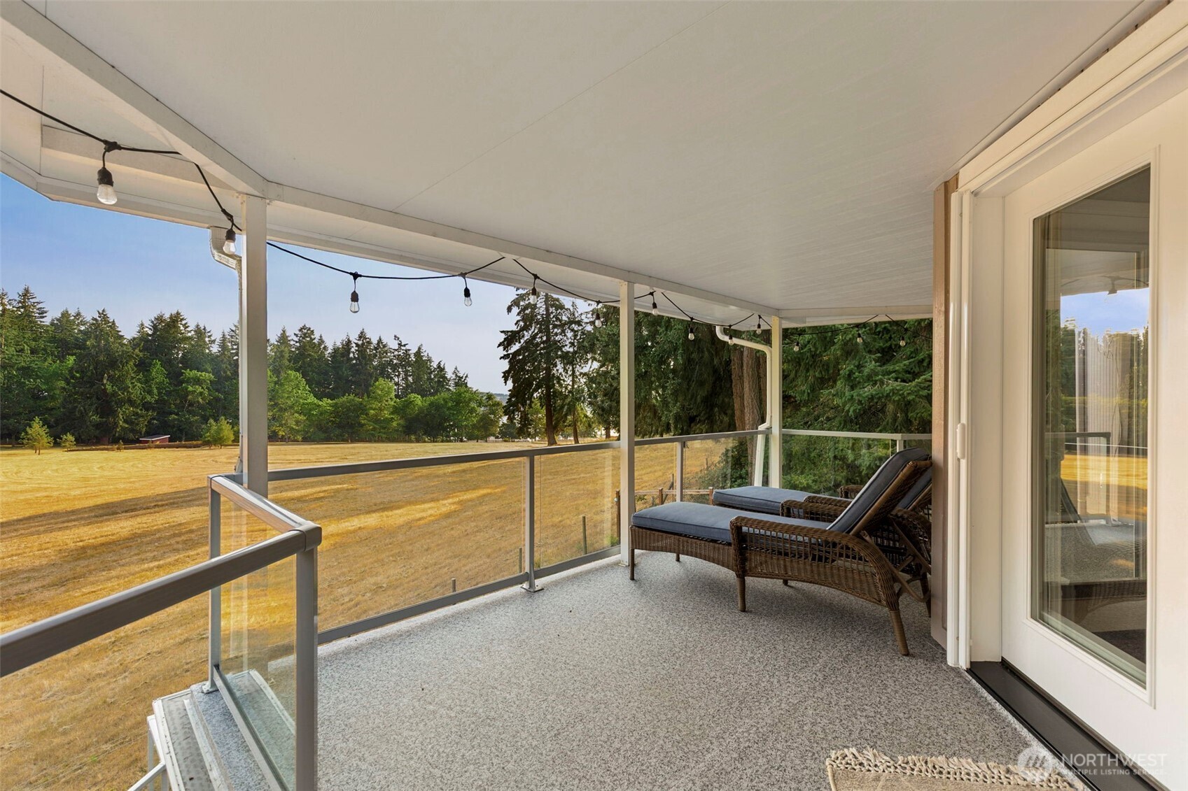 888 Leschi Way Property Photo 23