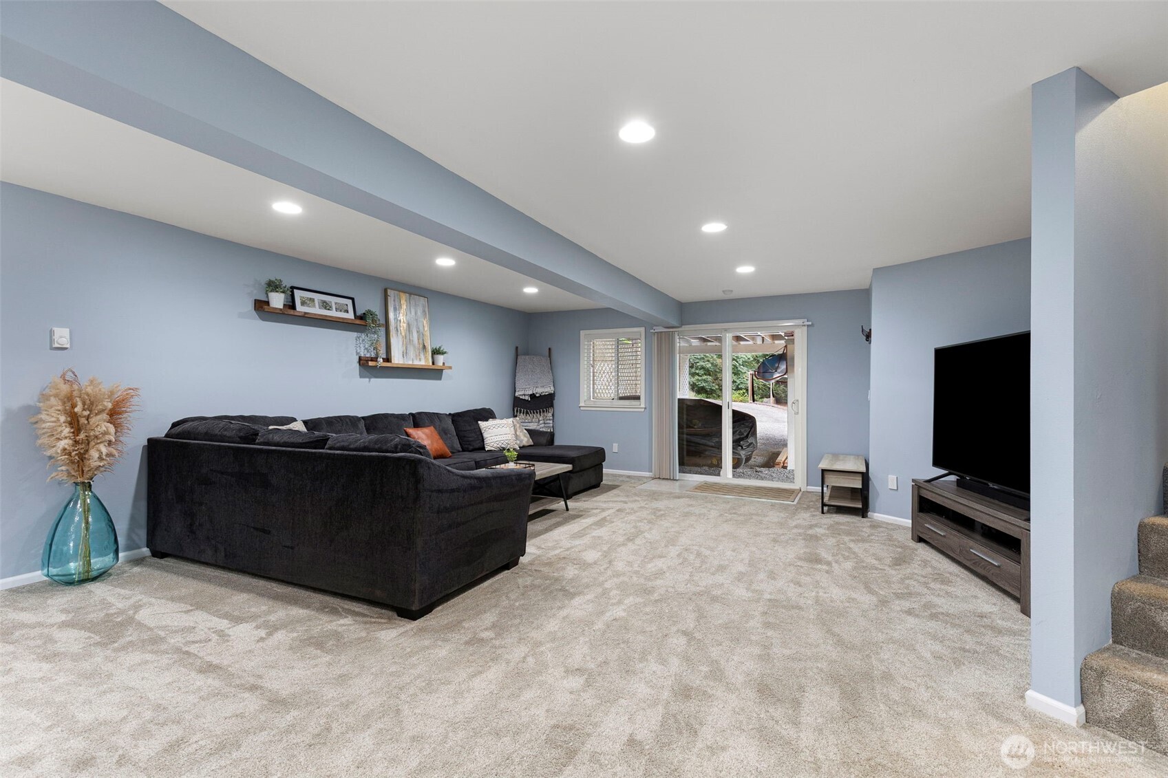 888 Leschi Way Property Photo 30