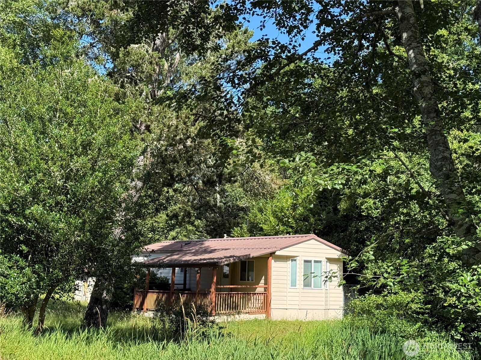 1703 321st Place Property Photo 2
