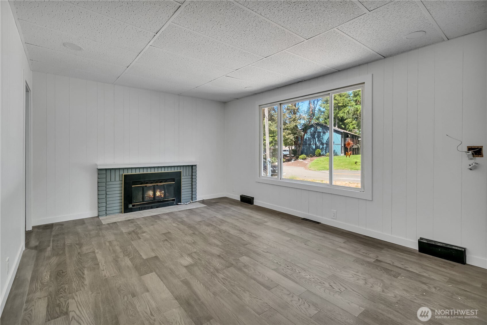 4107 Madrona Drive Property Photo 3