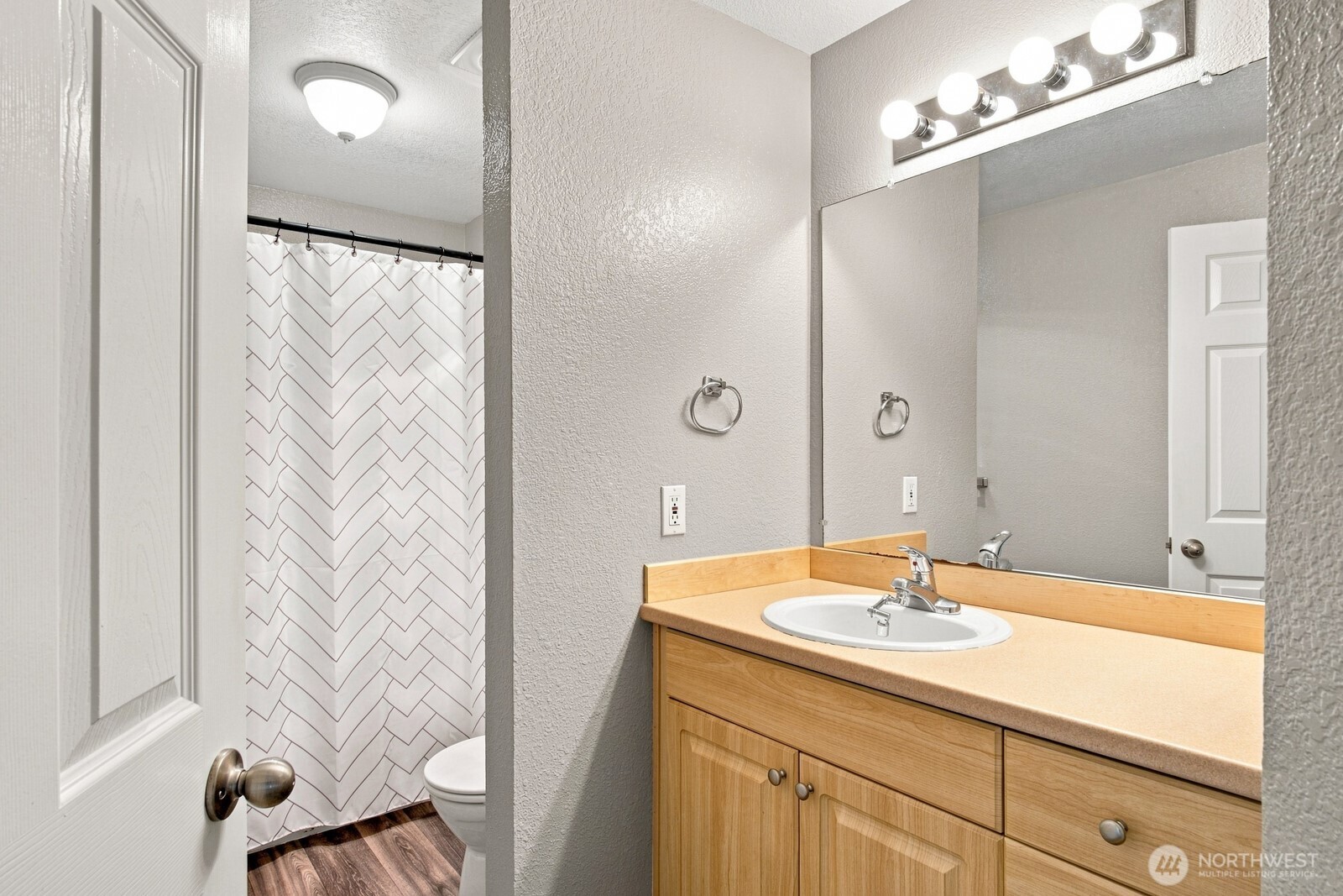 15433 Country Club Drive E103 Property Photo 18