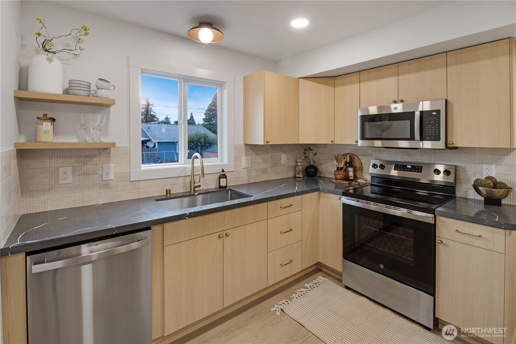 7408 S D Street Property Photo 6