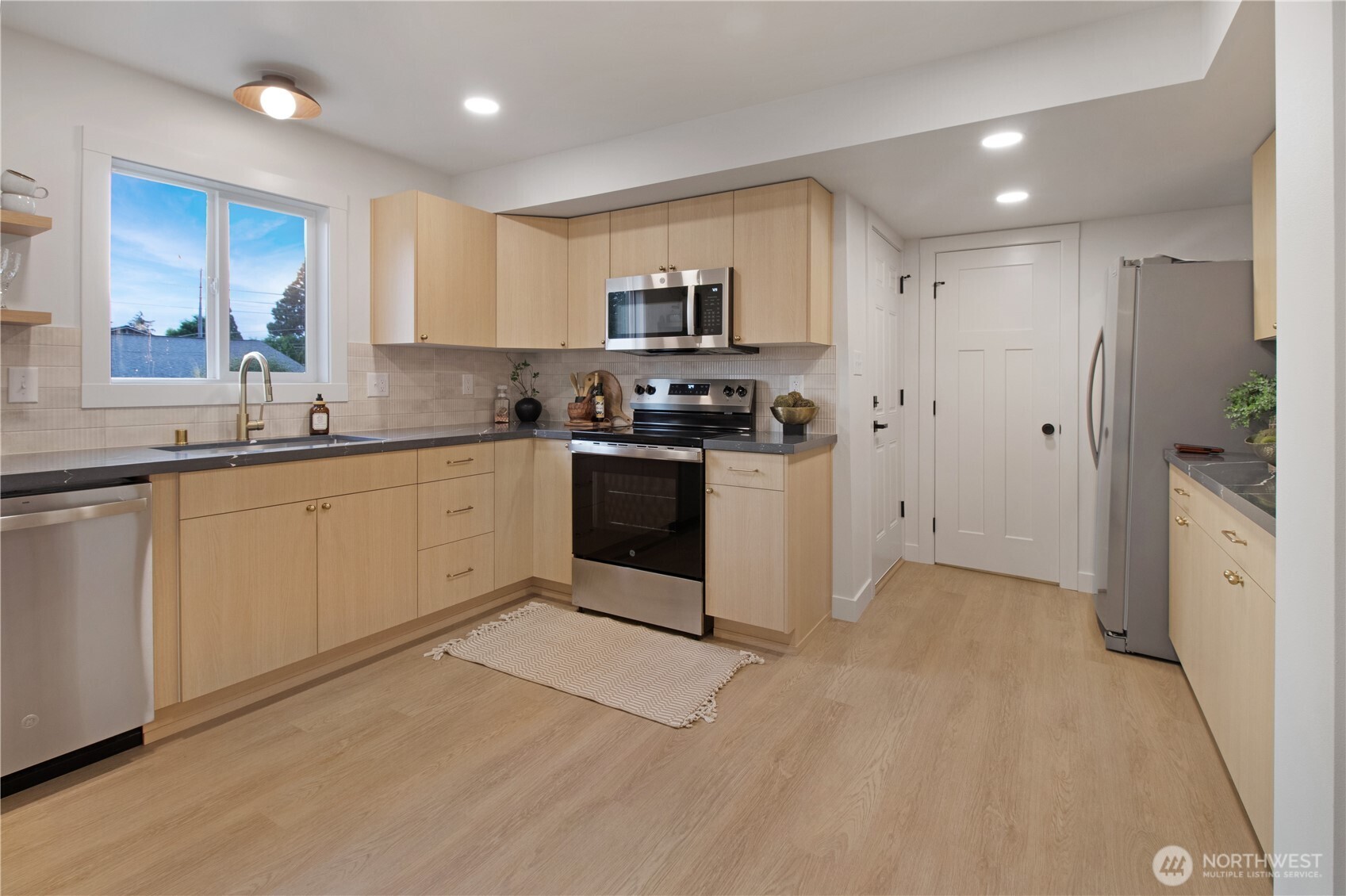 7408 S D Street Property Photo 14
