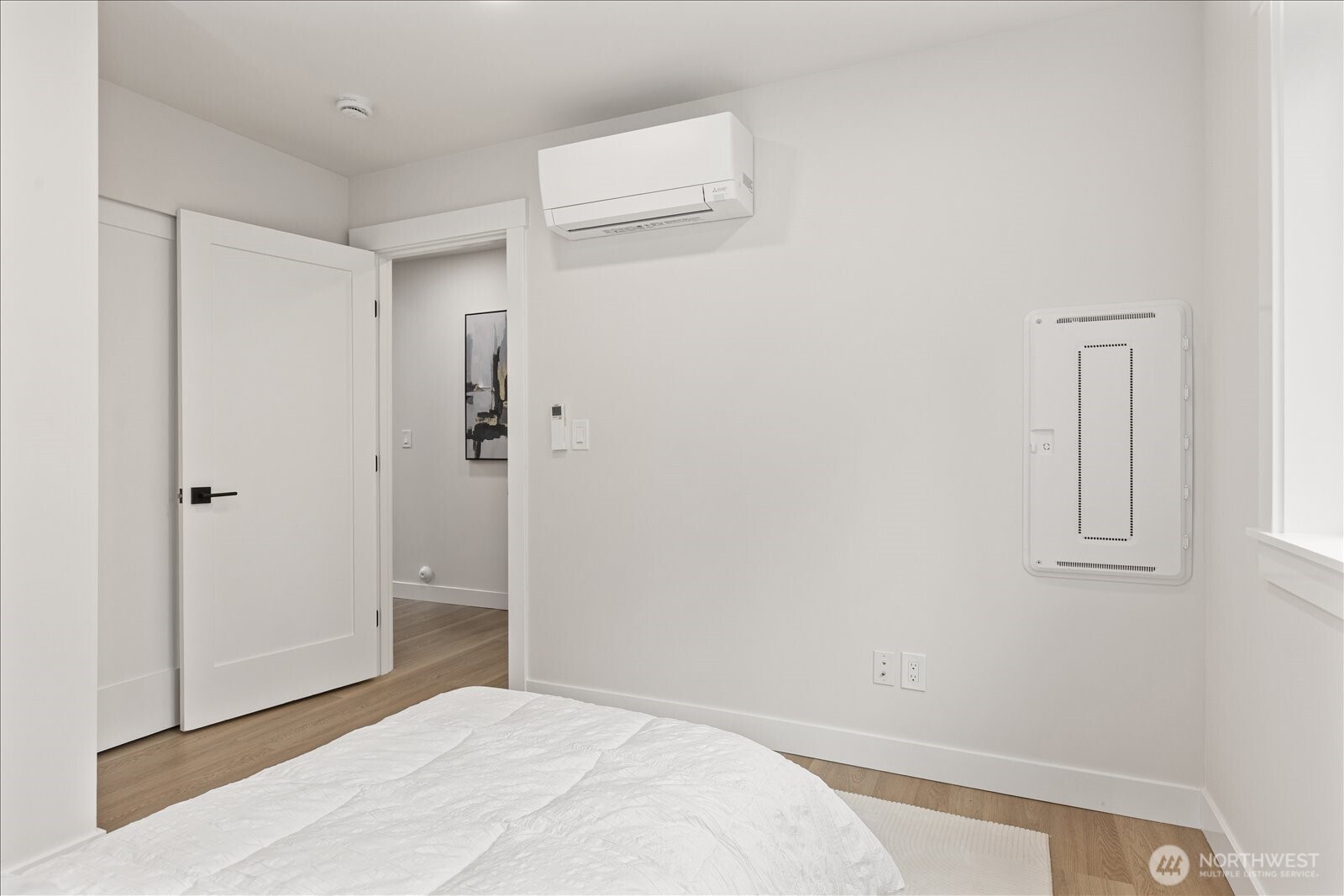 14308 B Roslyn Place Property Photo 15
