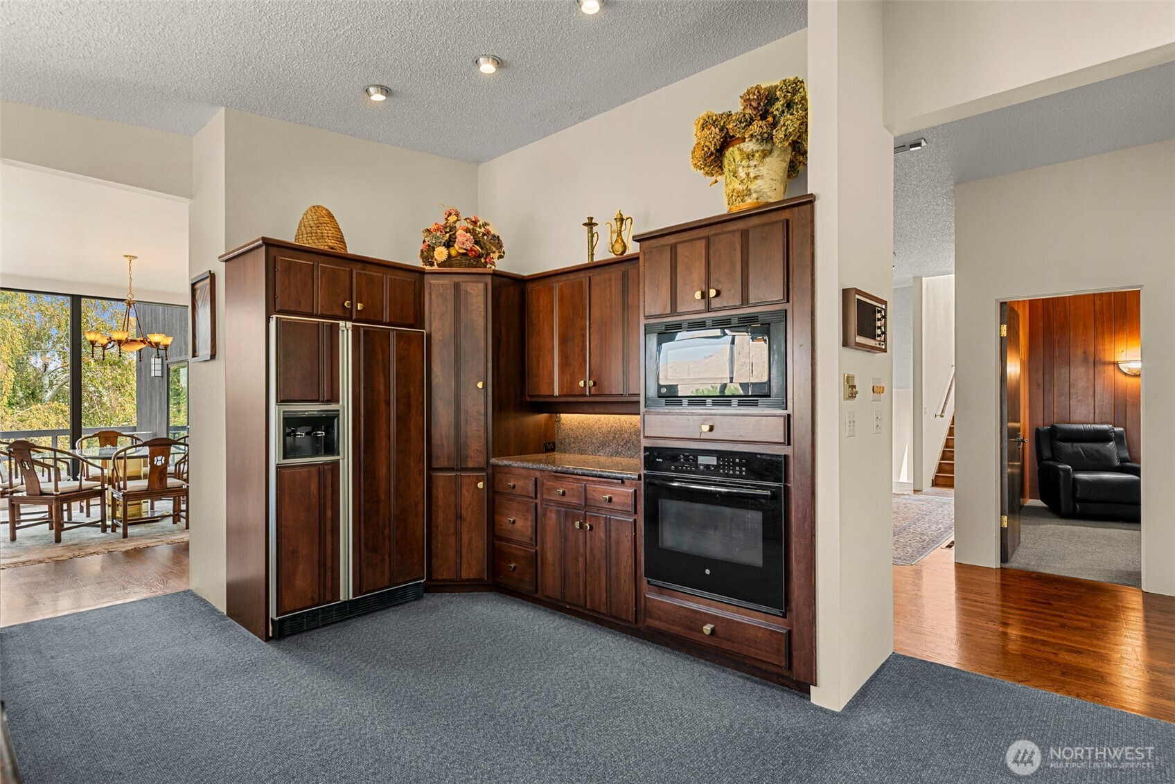 916 Skyline Place Property Photo 19