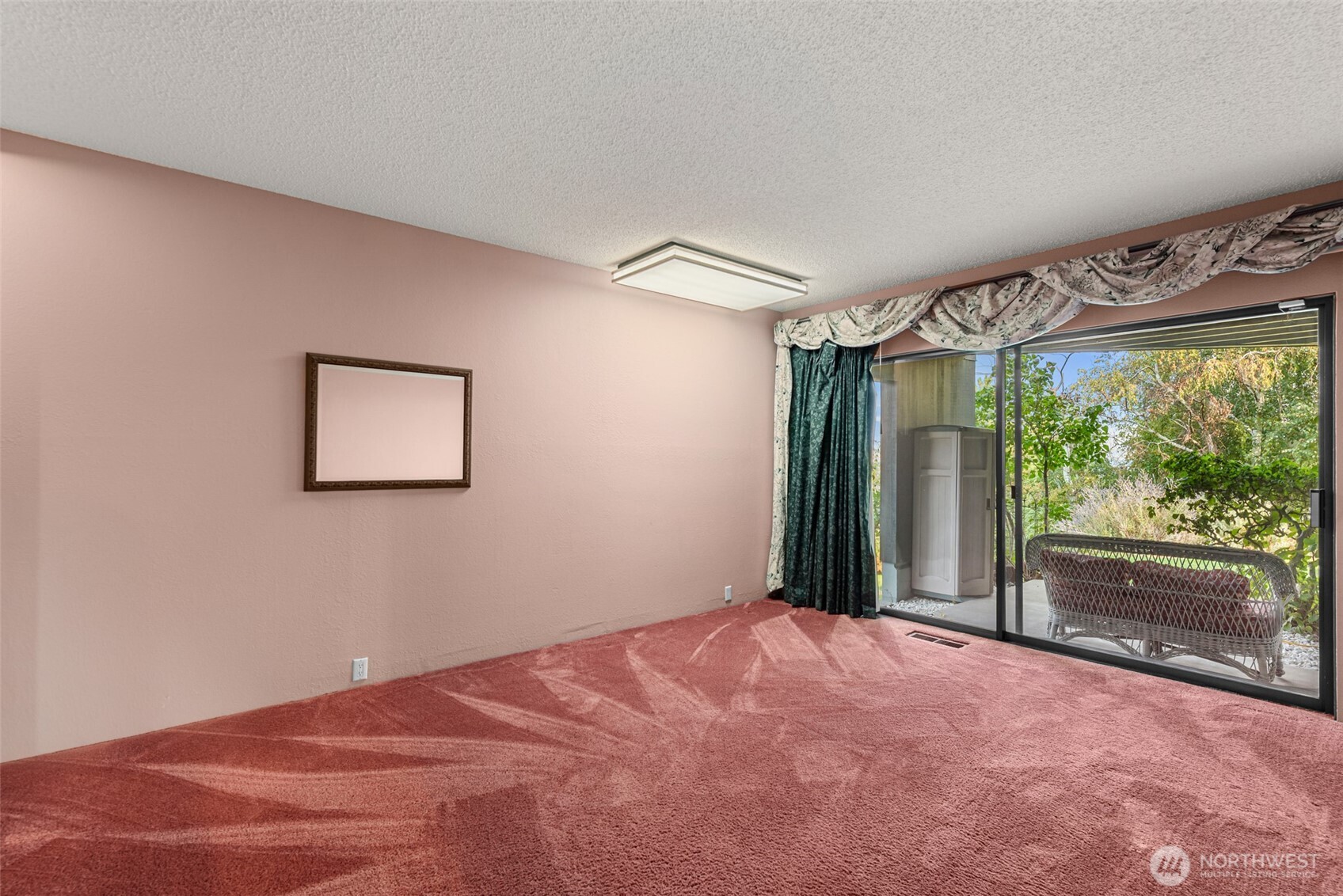 916 Skyline Place Property Photo 29