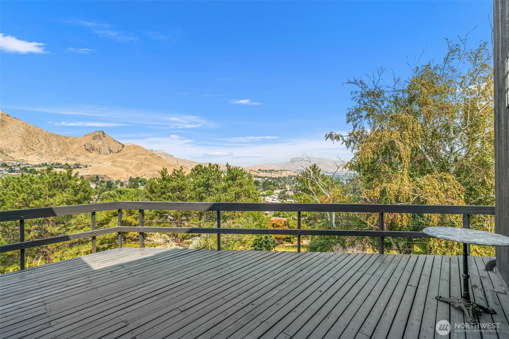 916 Skyline Place Property Photo 35