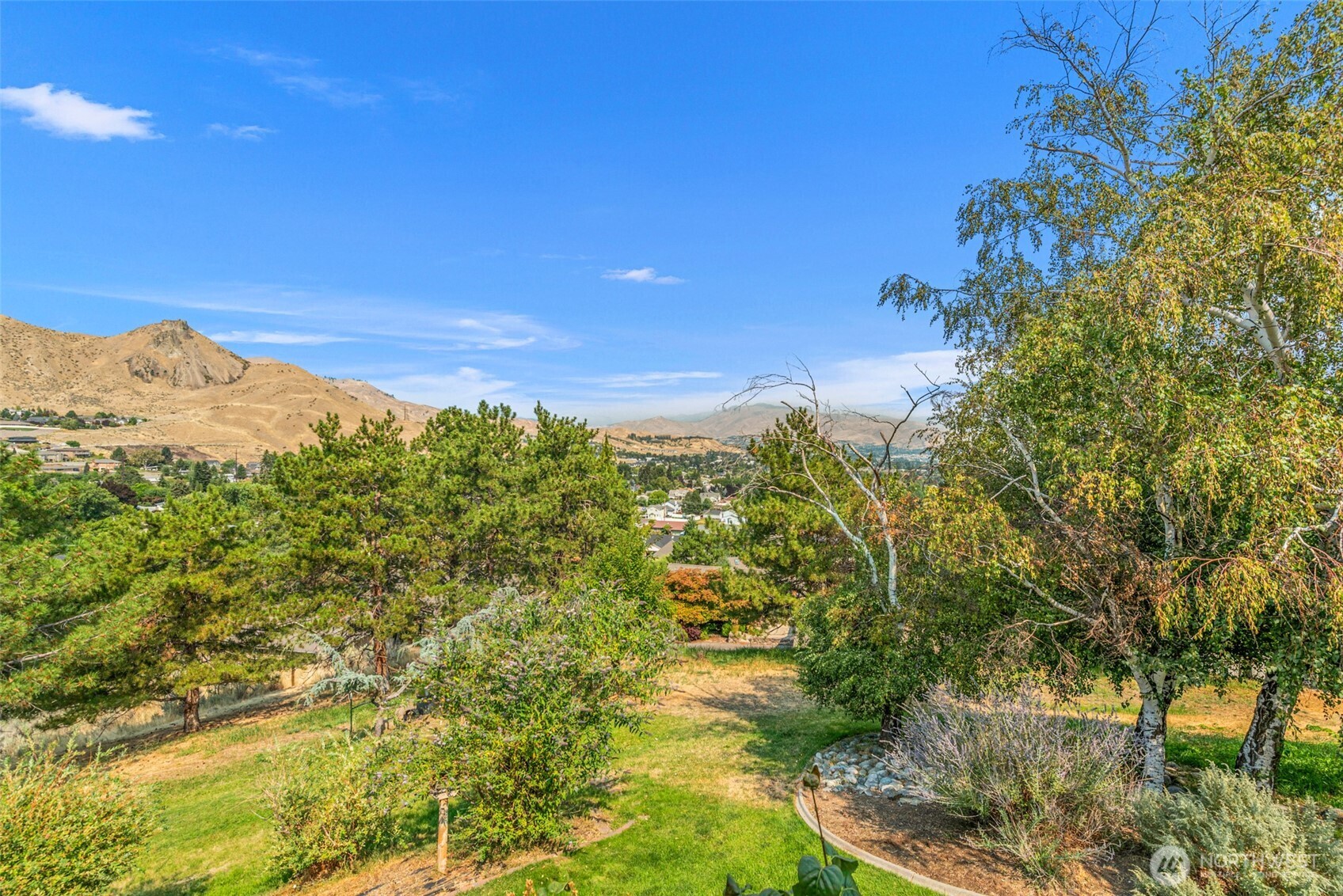 916 Skyline Place Property Photo 38