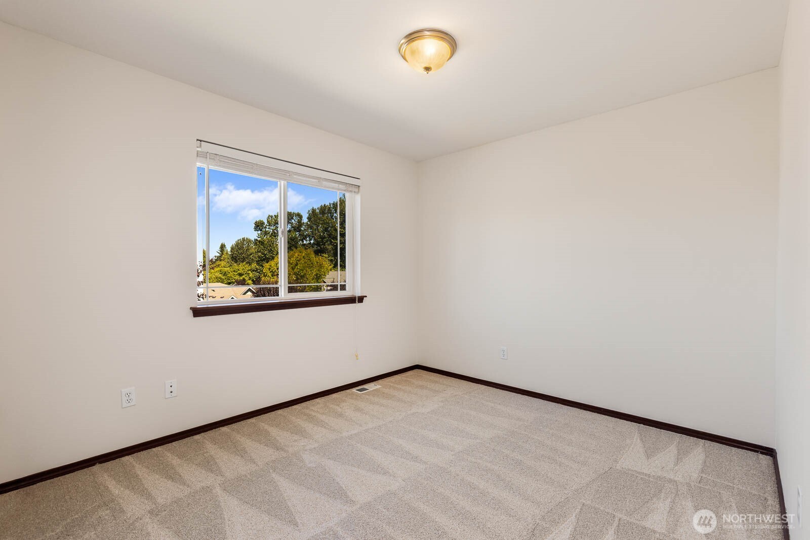 5728 9th Dr W Property Photo 13