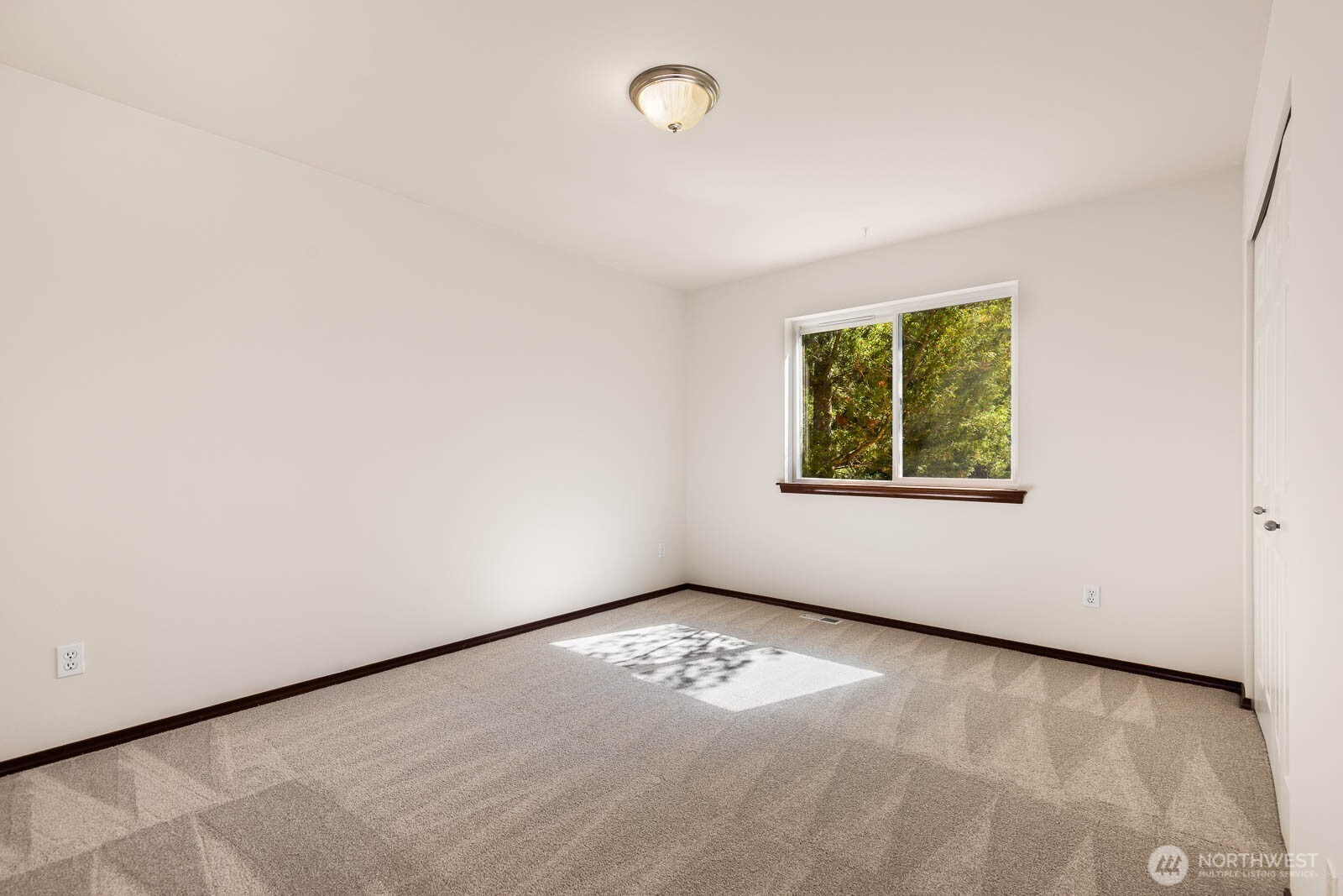 5728 9th Dr W Property Photo 15