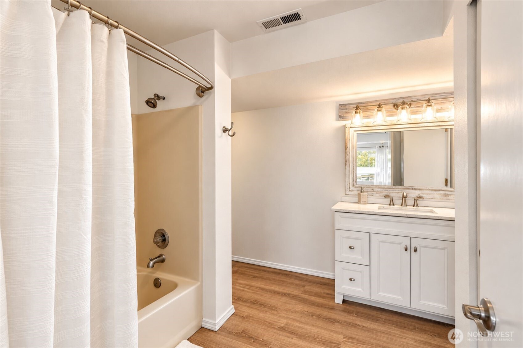 14110 Glenwood Road Property Photo 23