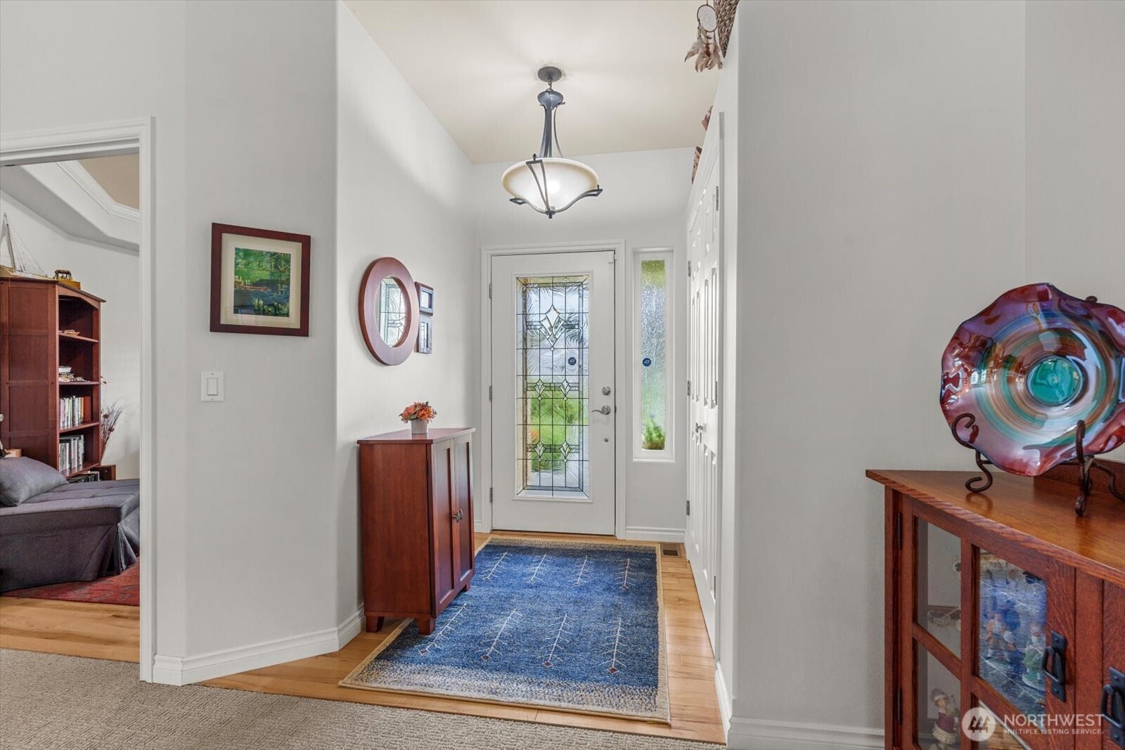 220 Cascadia Loop Property Photo 4