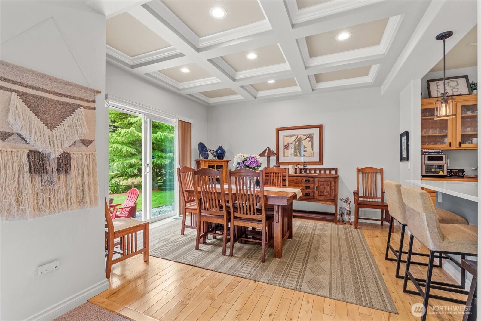 220 Cascadia Loop Property Photo 7