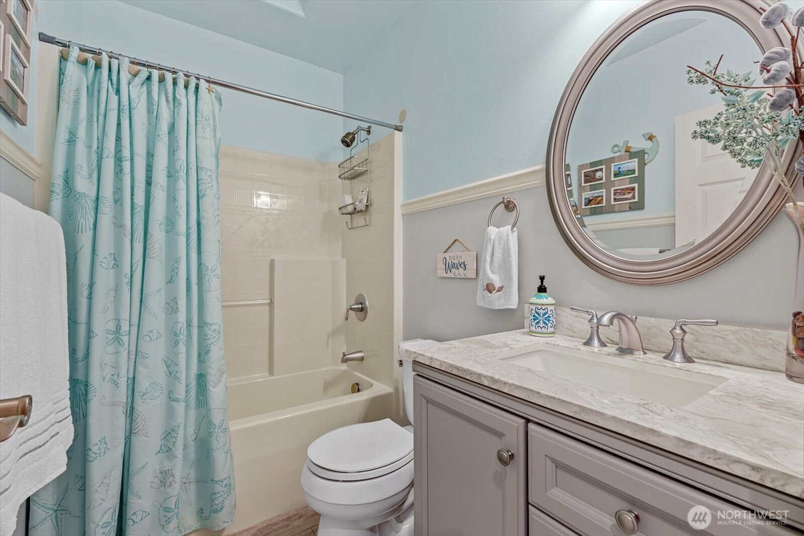 220 Cascadia Loop Property Photo 12