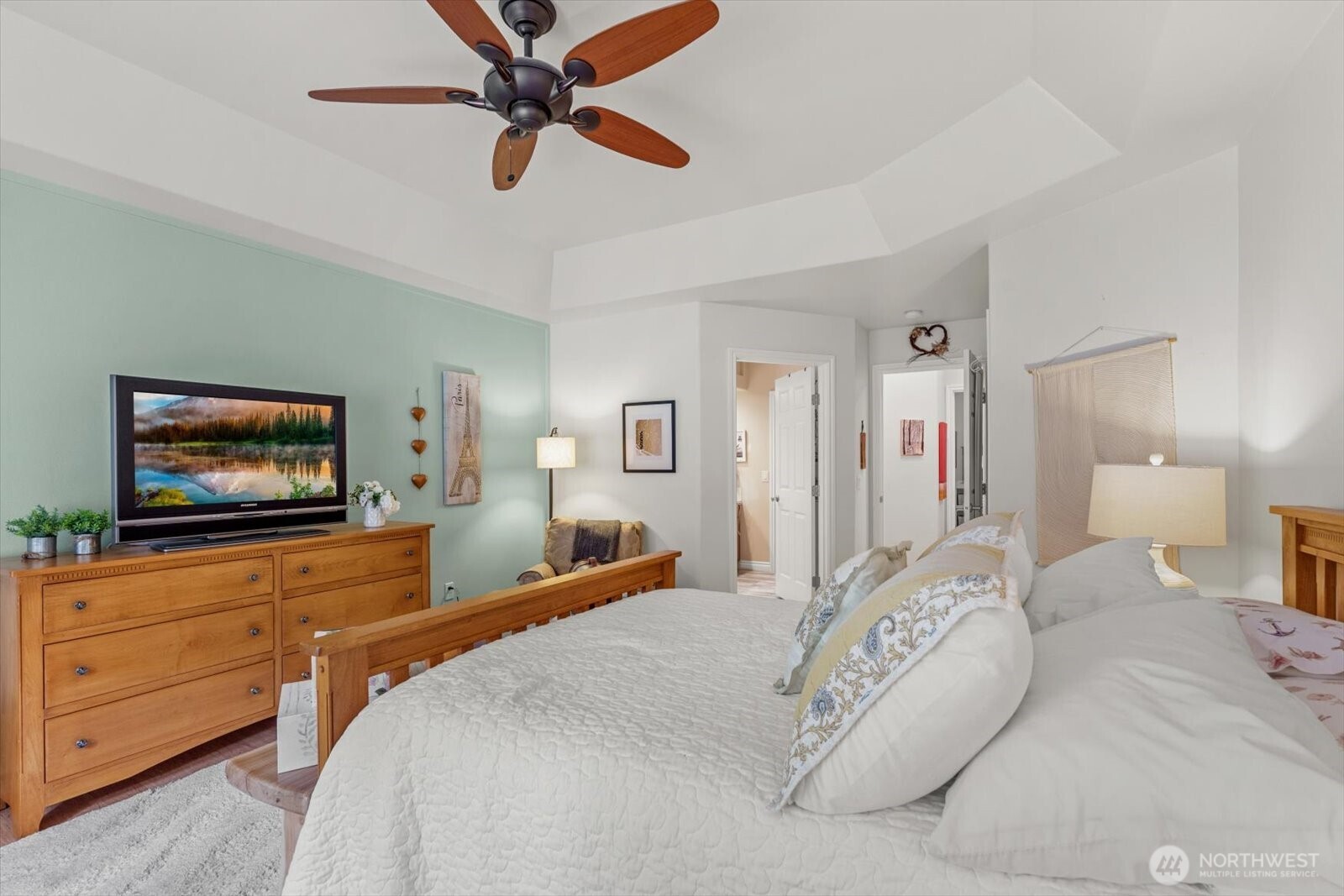 220 Cascadia Loop Property Photo 17
