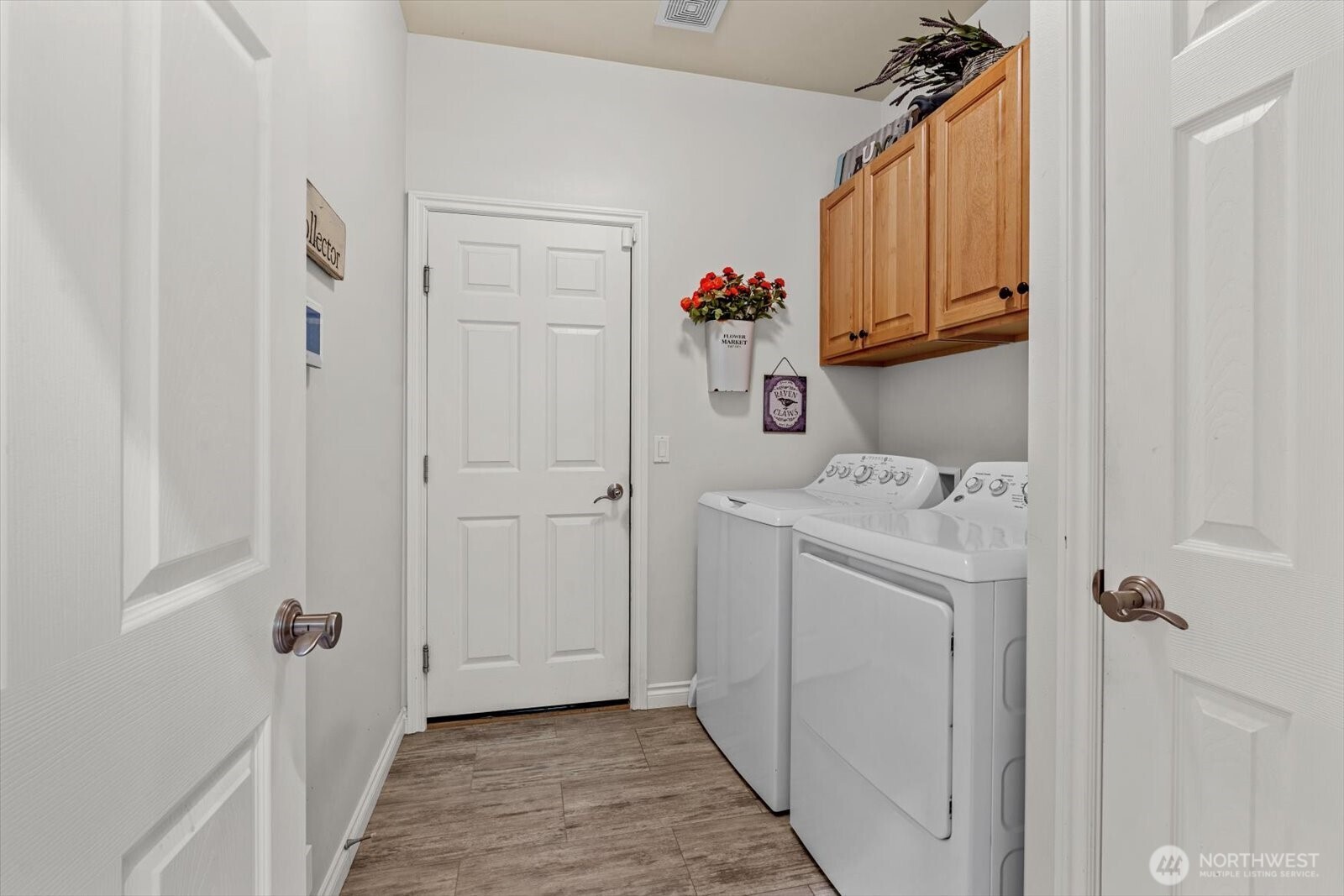 220 Cascadia Loop Property Photo 20