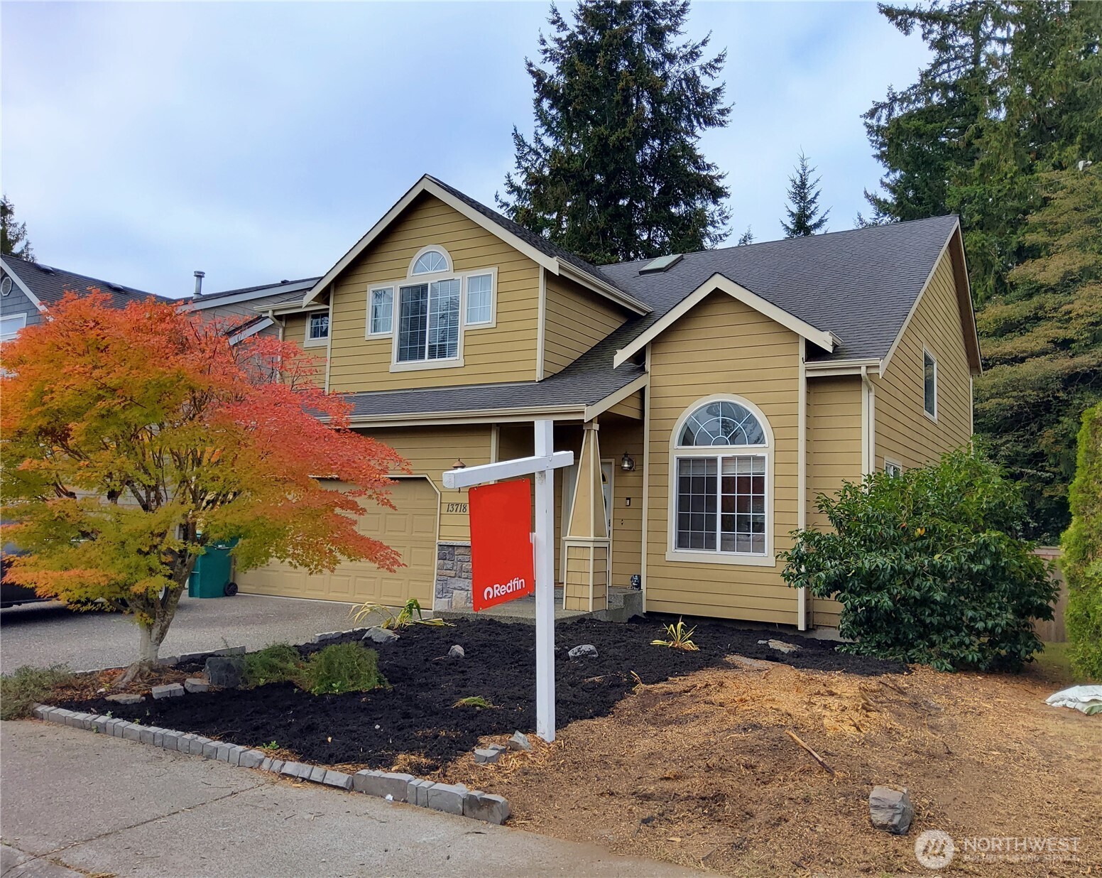 13718 43rd Avenue Property Photo 1