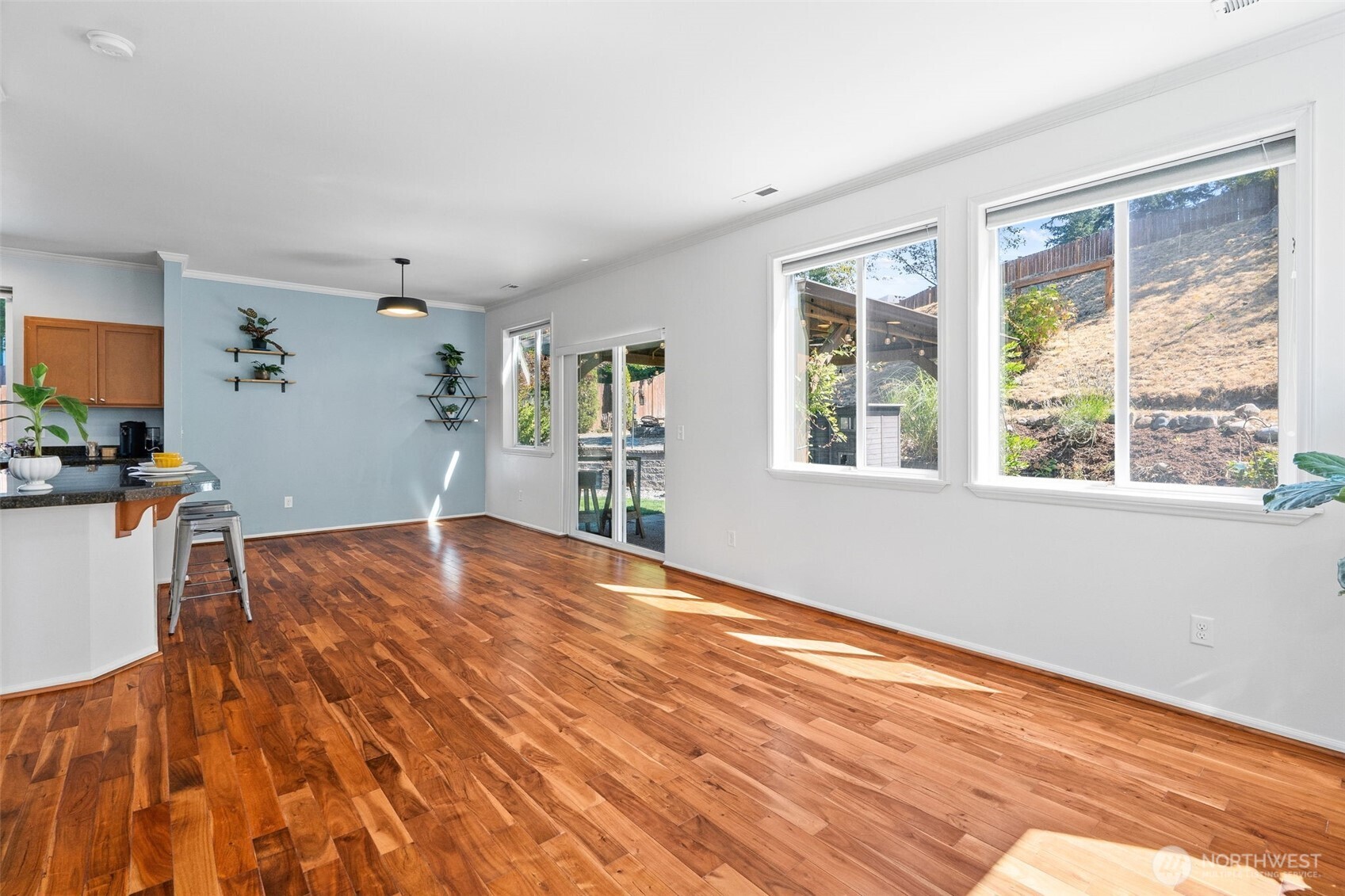 6728 Charlotte Avenue Property Photo 8