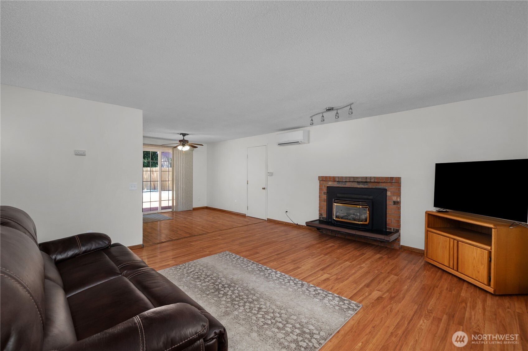 1706 Foxfire Drive Property Photo 6