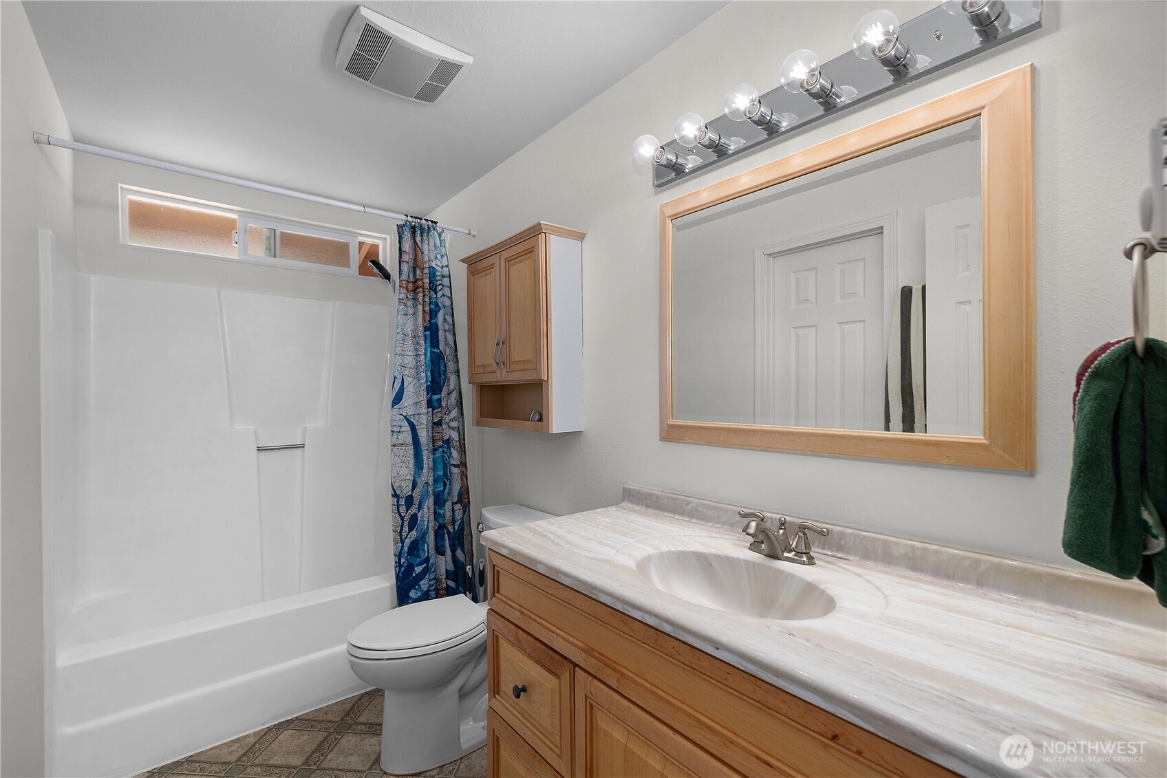 1706 Foxfire Drive Property Photo 16