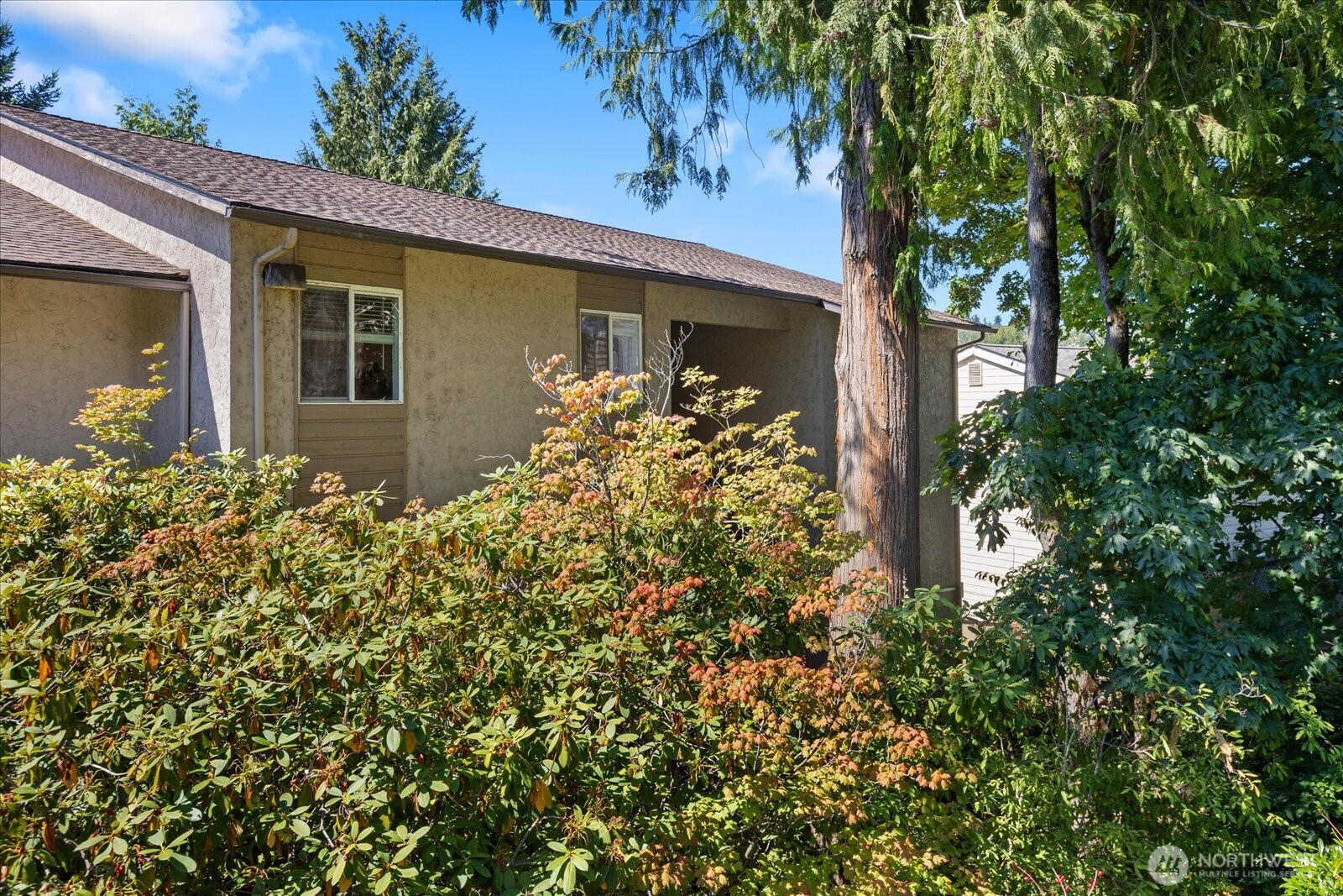 11637 100th Avenue 2c Property Photo 2