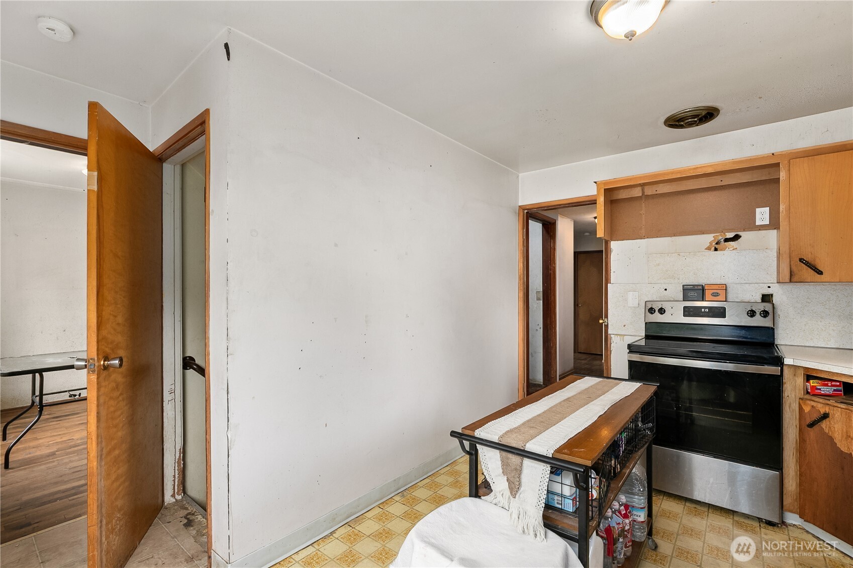215 99th Street Property Photo 9