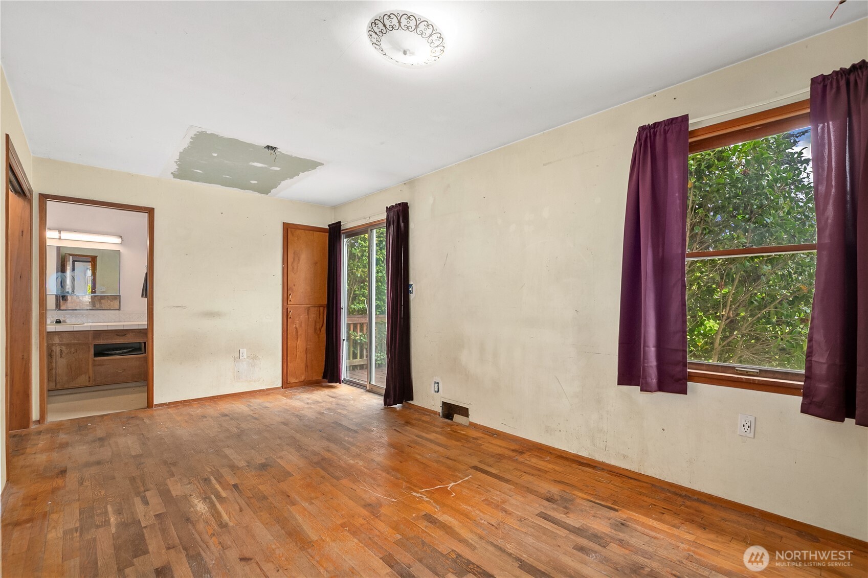 215 99th Street Property Photo 10