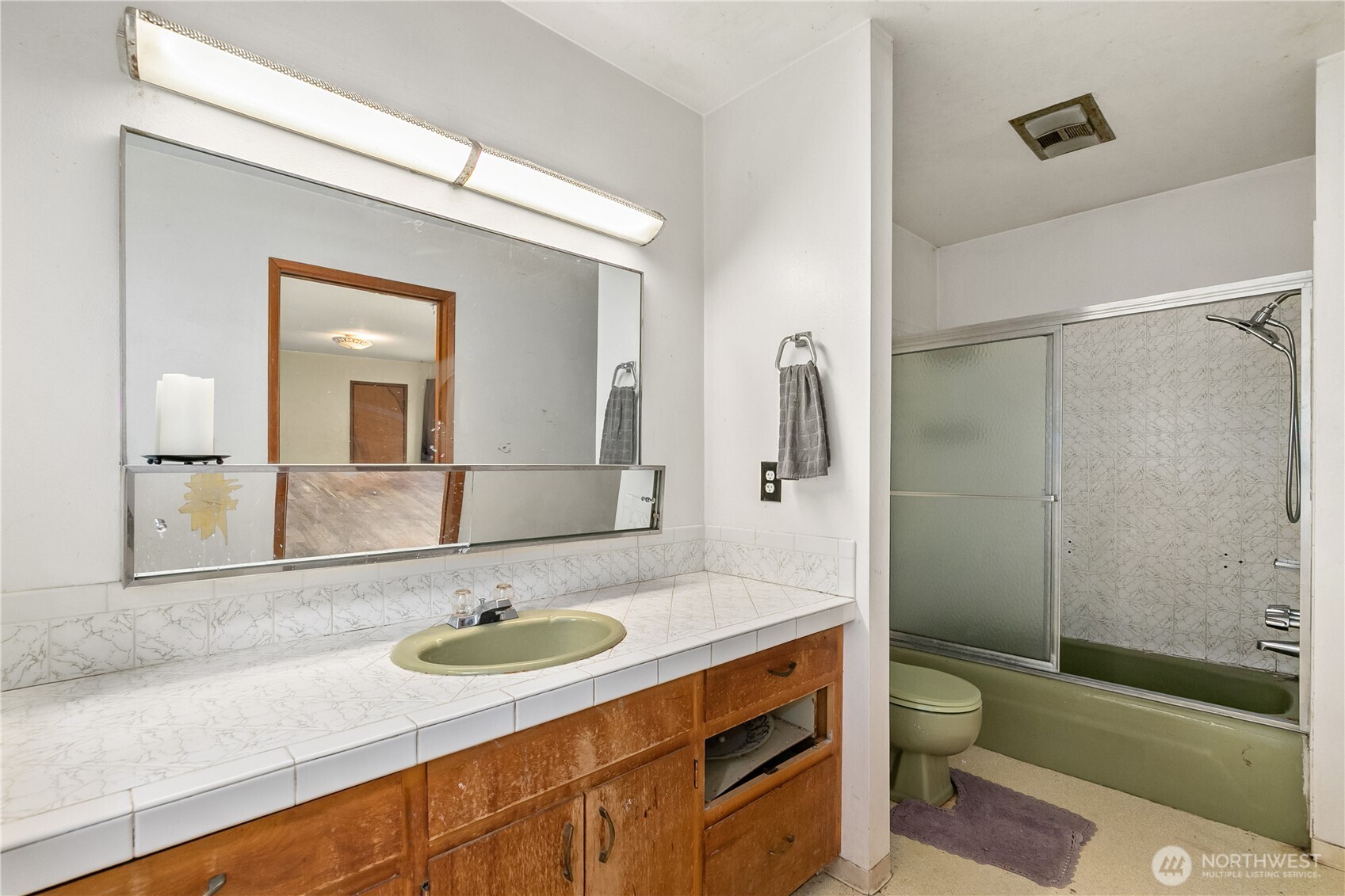 215 99th Street Property Photo 12