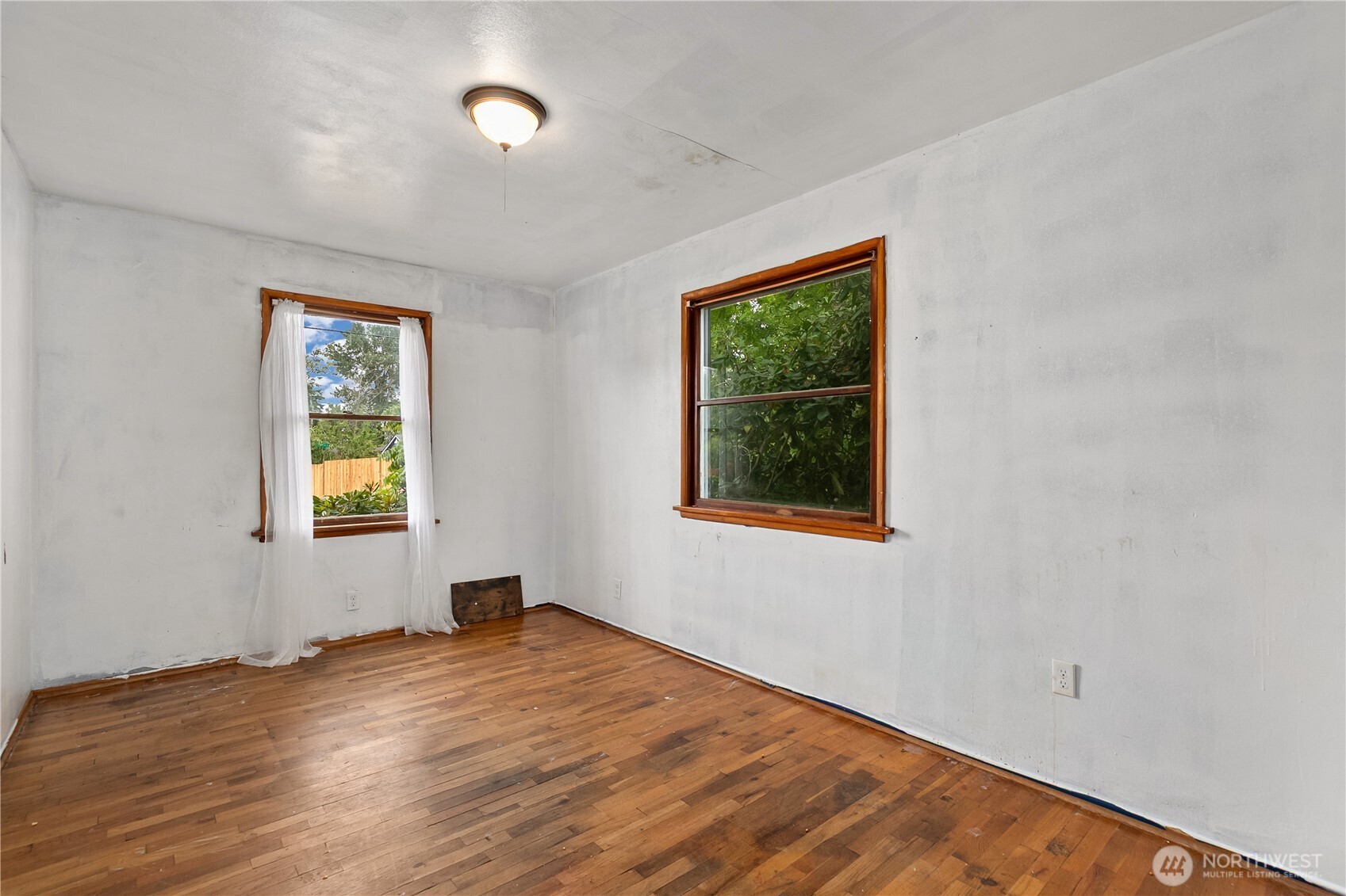 215 99th Street Property Photo 13
