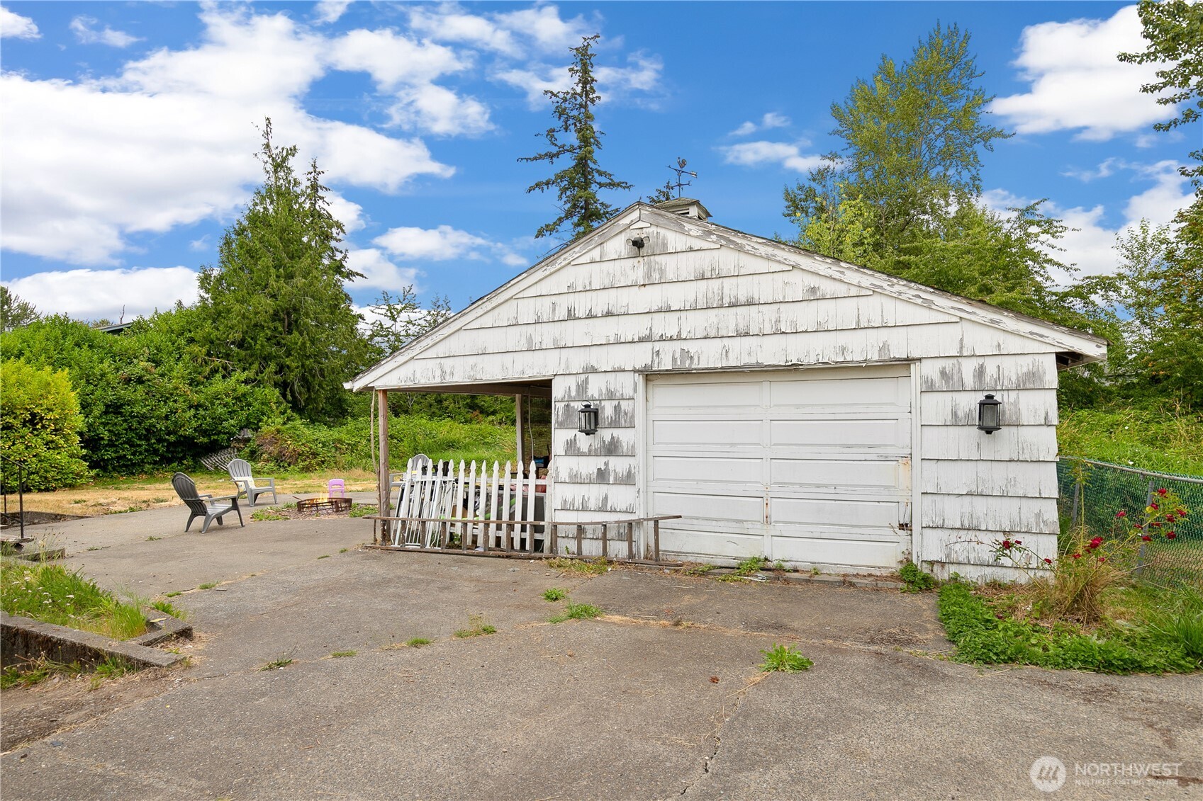 215 99th Street Property Photo 25