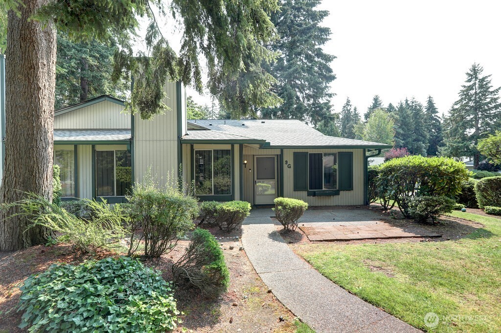 533 S 323rd Place 9G Property Photo 1