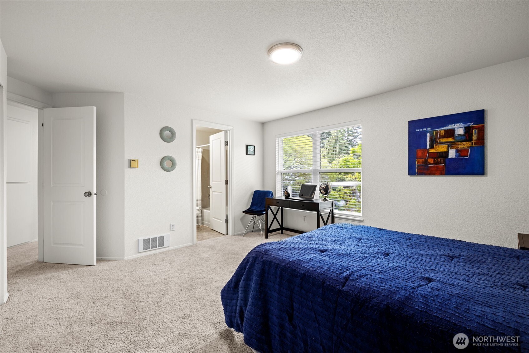 8218 126th Avenue E22 Property Photo 8